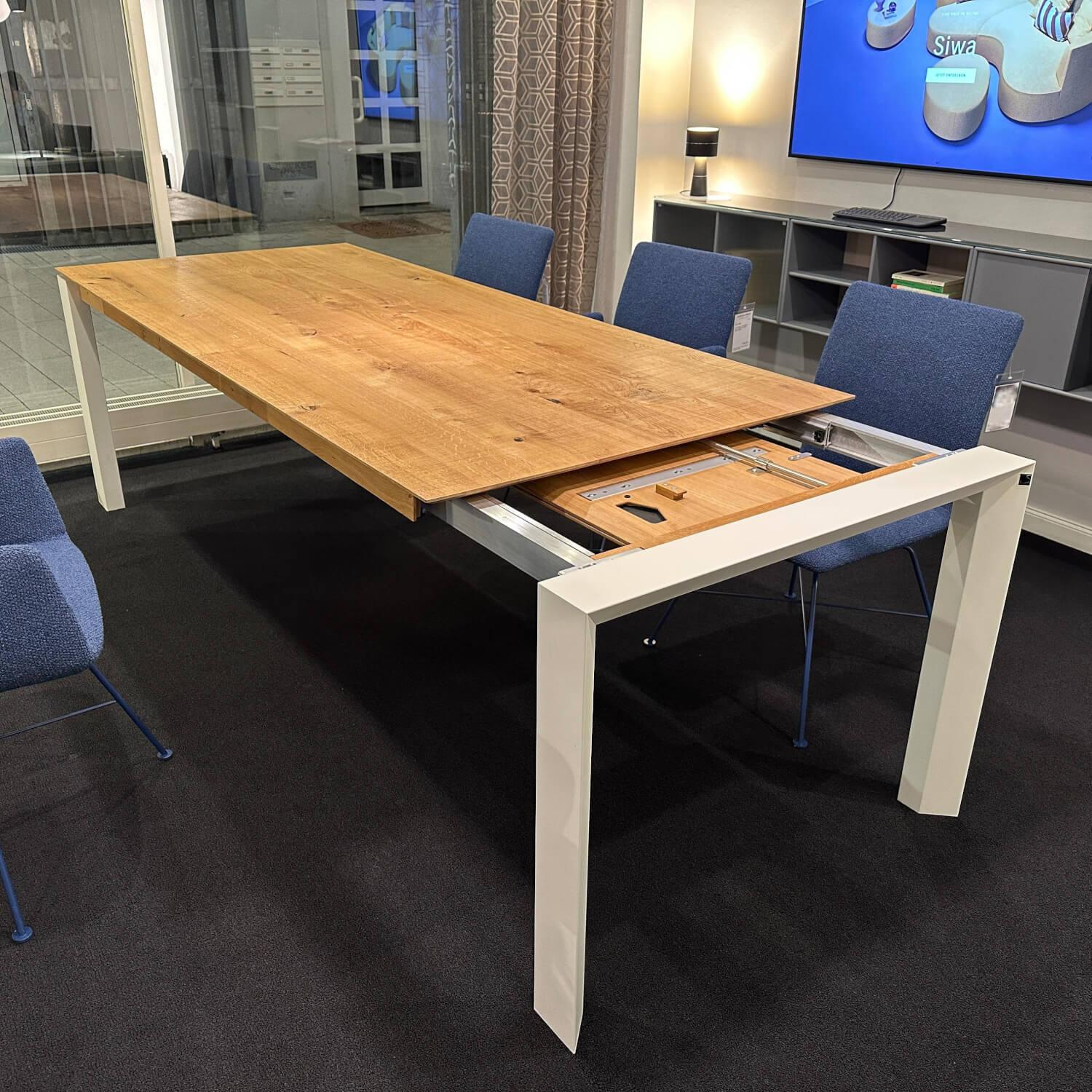 Scholtissek - Esstisch Divano VI Knorrige Eiche Mit Harz Gestelle Metall Weiß Mit Auszug - 2