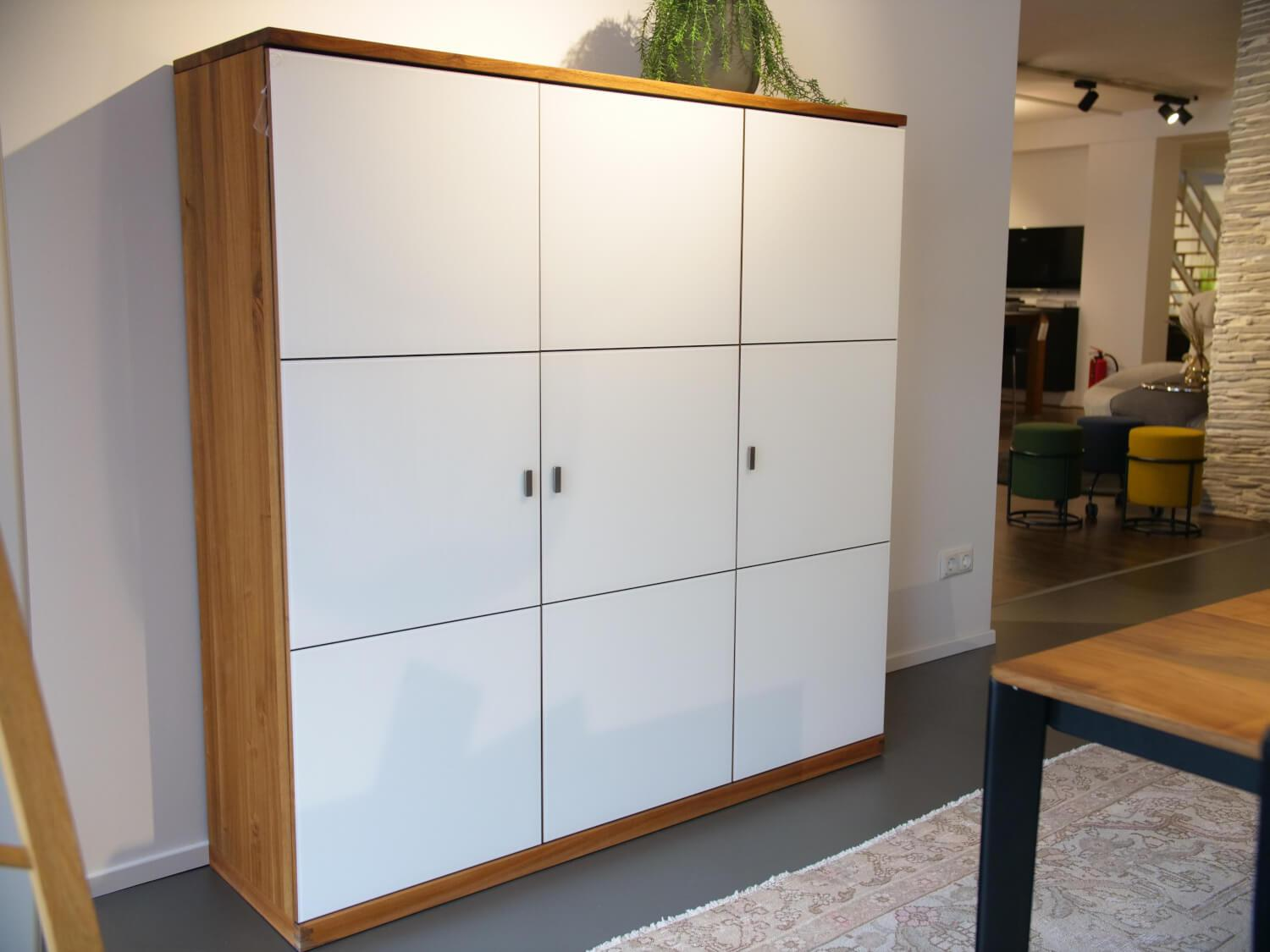 Team 7 - Vitrine 7 Cubus Quadrat Nussbaum Farbglas Weiß - 6