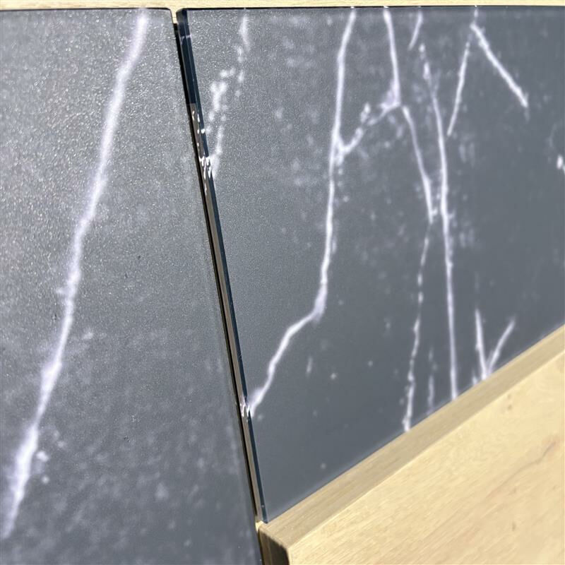 Voglauer - Highboard V-Tektura TEH12AF Alteiche Rustiko Schwemmgrau Lackiert Front Glas Firneis Dark Satiniert Gestell Metall Gold - 6