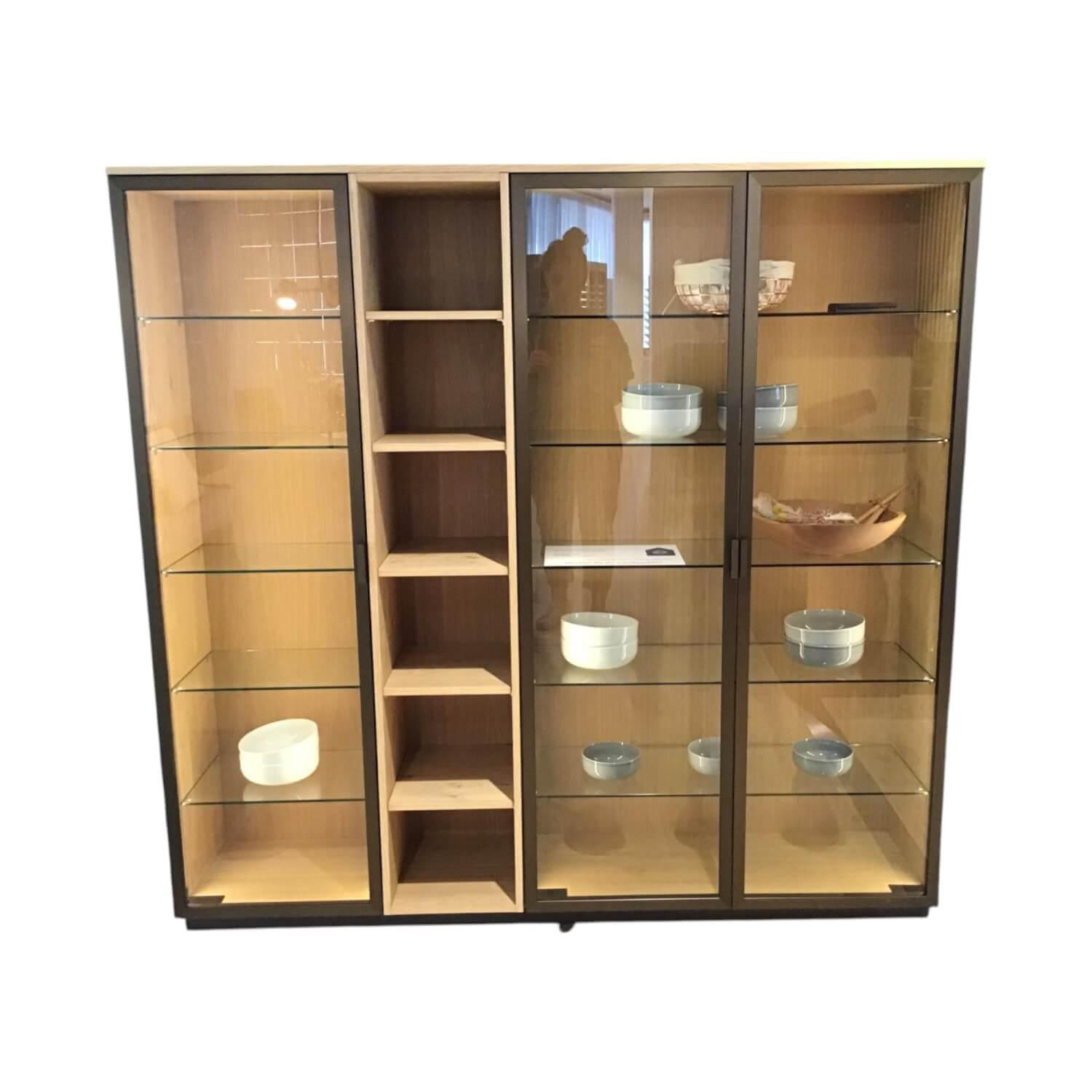 Leicht Küchen - Glashochschrank Vero Korpus Alpineiche Natur Front Glas Inklusive LED Beleuchtung Steuerbar - 1