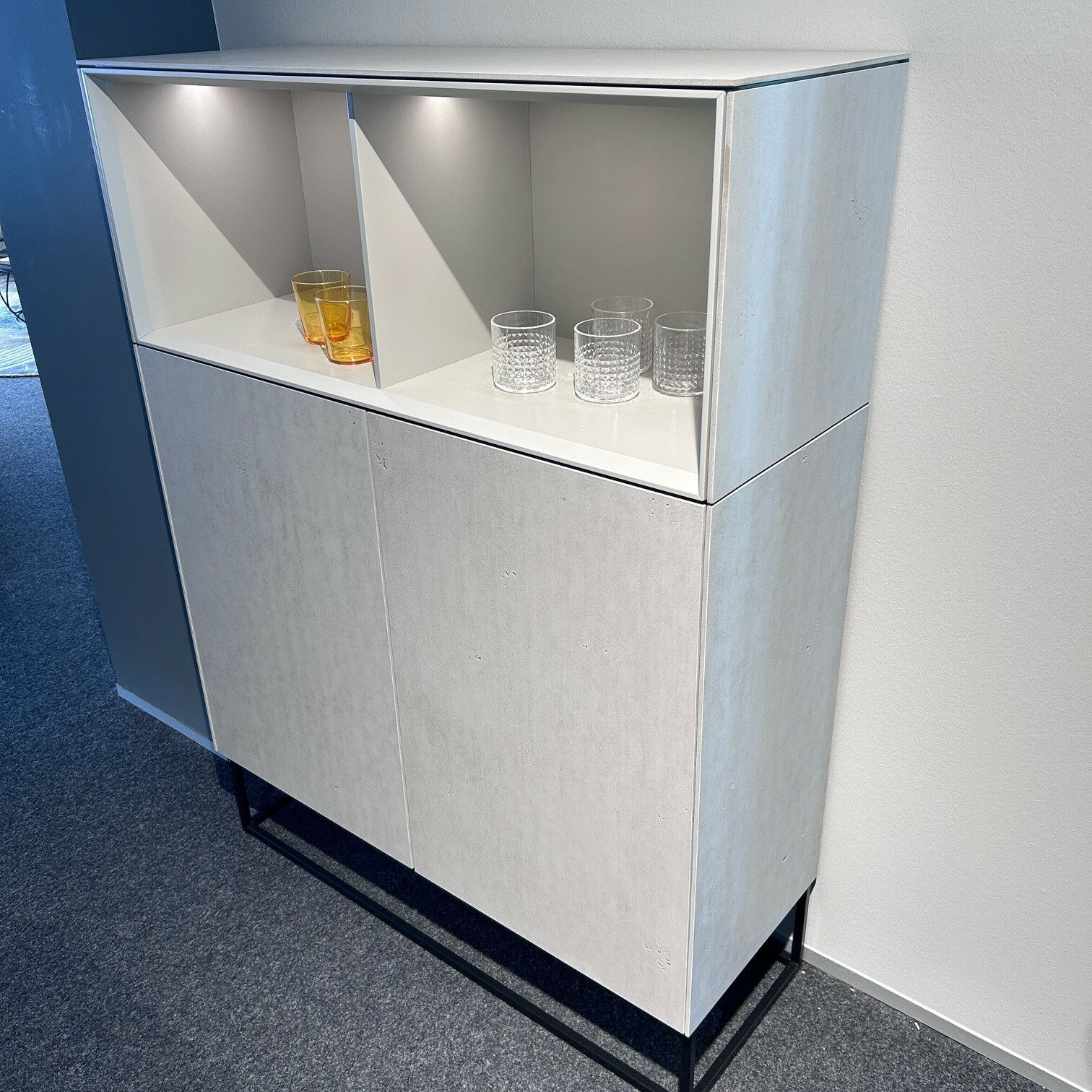 Kettnaker - Highboard Soma Lack Steingrau Abdeckplatte Beton Grau Mit Beleuchtung - 3