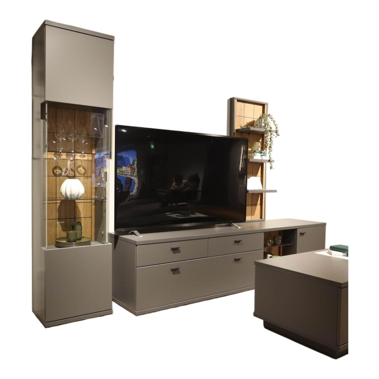 MCA - Wohnwand Caldera Klarglas Grau Wildeiche Gerillt Furniert Geölt Royal Grey Lackiert Metallgriffe Anthrazit - 1