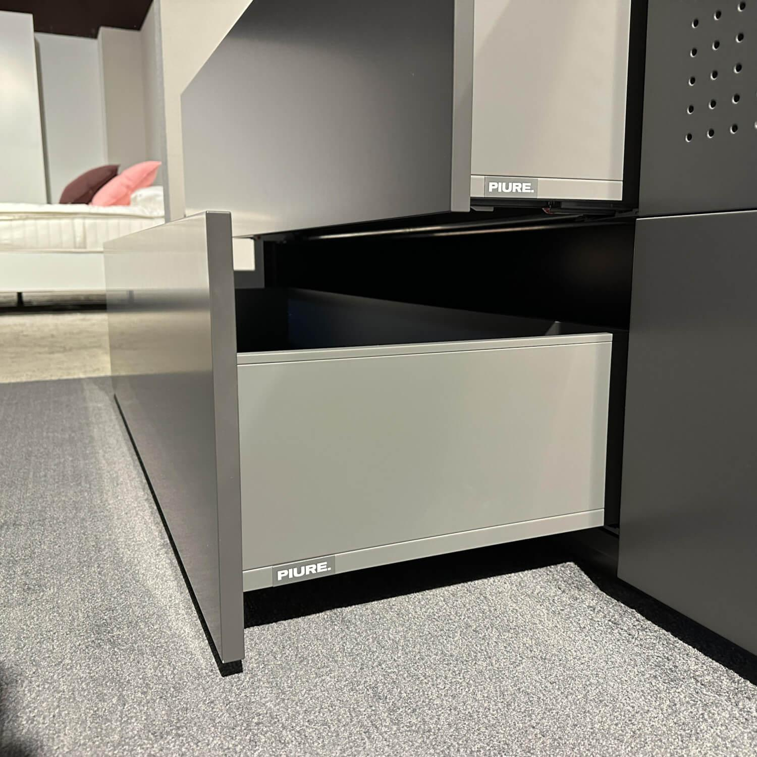 Piure - Sideboard Nex Side Lack Matt P44 Graphit Grau P35 Green Grün Inklusive Akustikfront Und Kabelauslass - 4