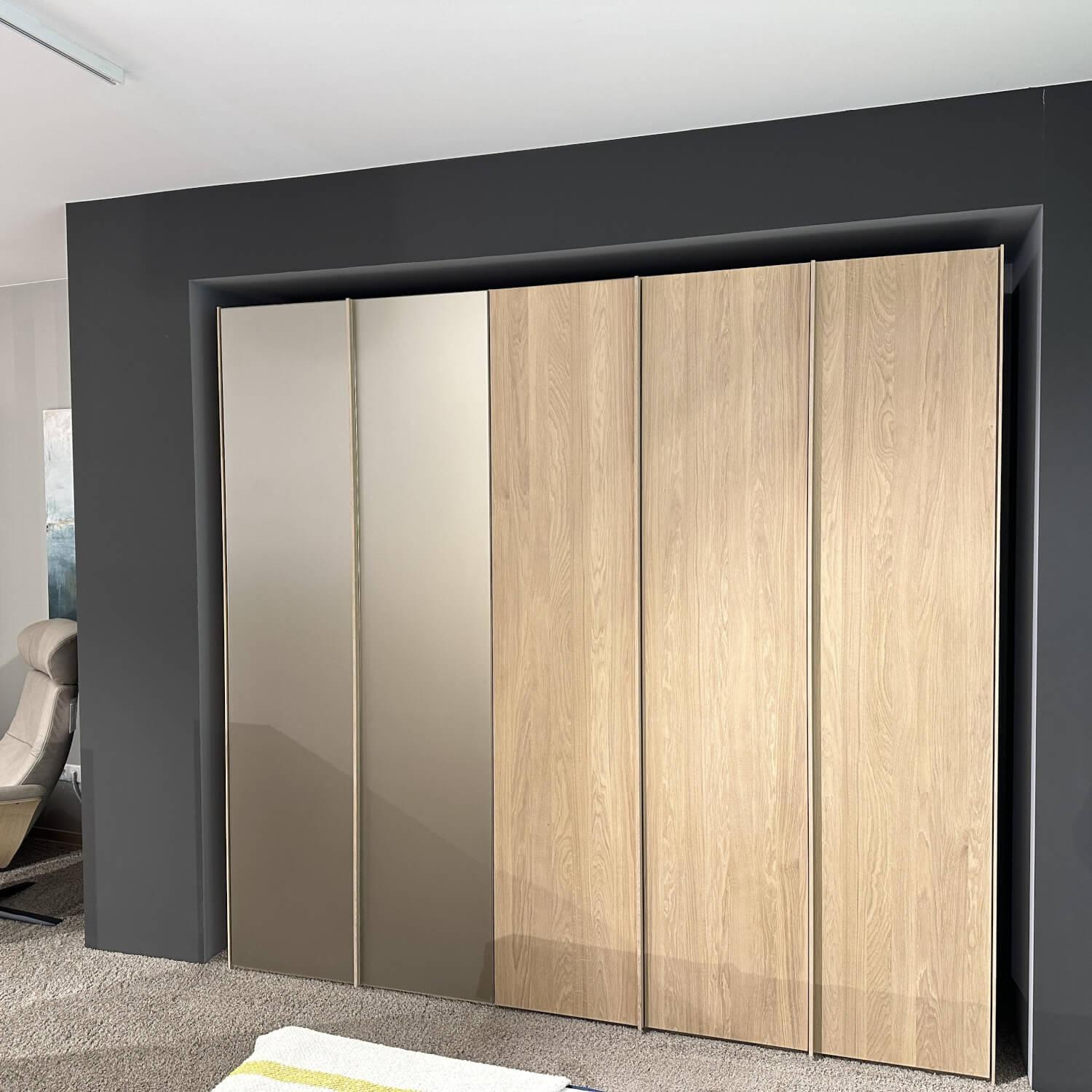 Team 7 - Drehtürenschrank Soft 10 Eiche Weißöl Linke Paartür Bronzeglas - 9