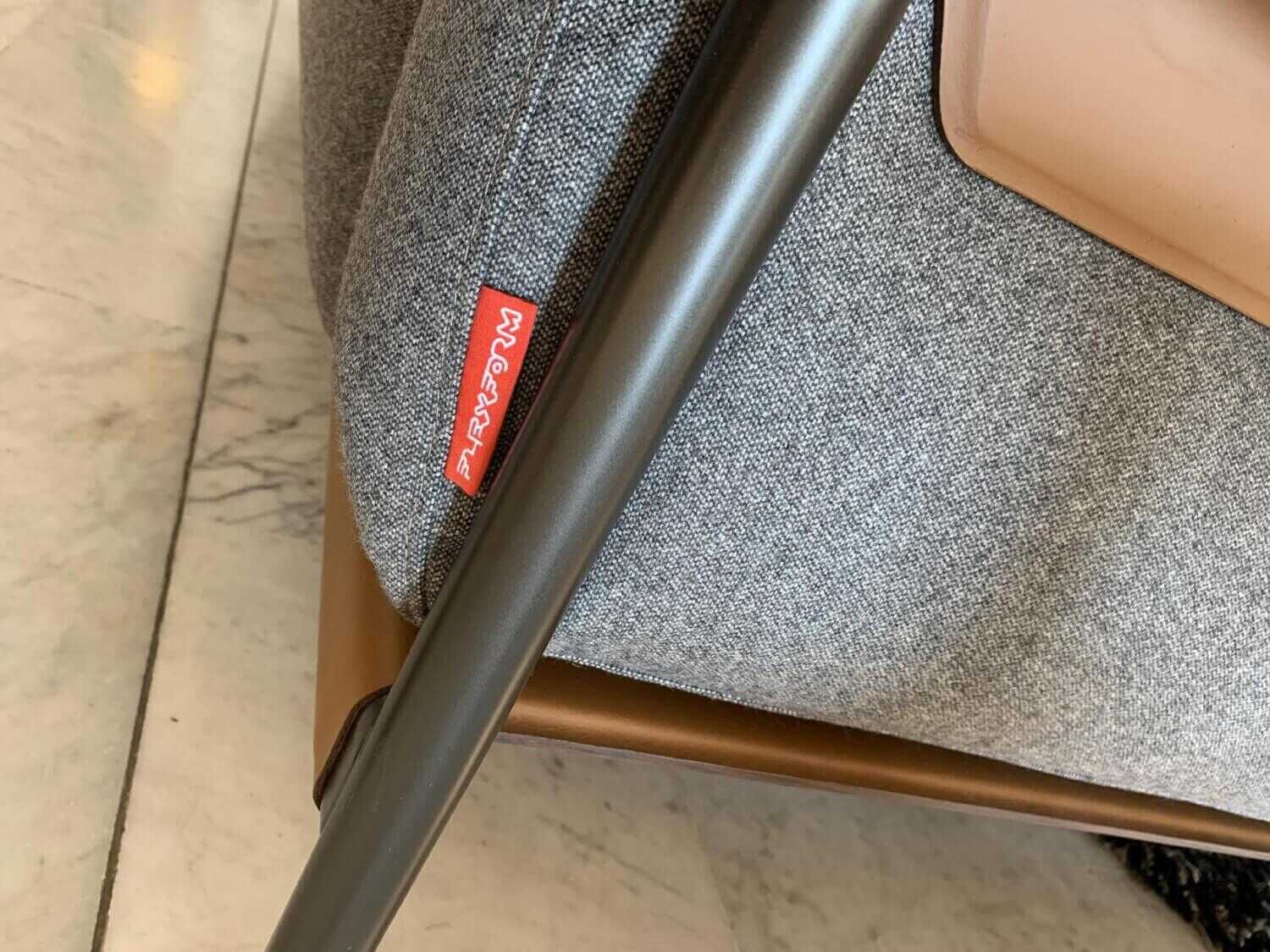 Flexform - Sofa Zeno Light Stoff Graumeliert Gestell Metall Brüniert mit 2 Kissen - 10