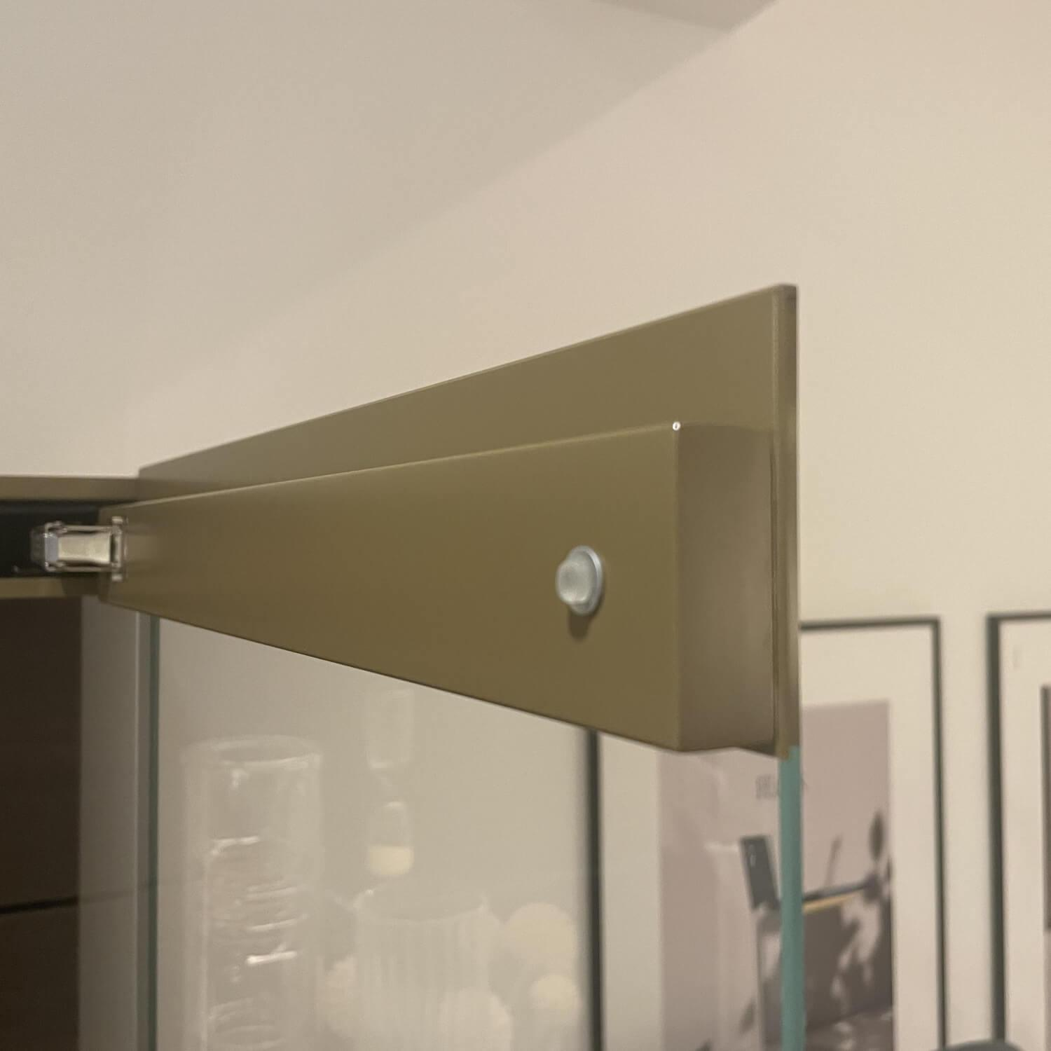 Interlübke - Vitrine Just Cube Light mit Beleuchtung Korpus Lack Rückwand Eucalyptus 5 Glasböden und Abdeckplatte - 8