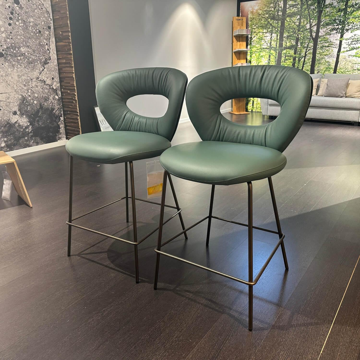 KFF - 2er-Set Thekenstuhl Alice Leder Belo Grünspan Gestell Metall Schwarz Pulverbeschichtet - 2