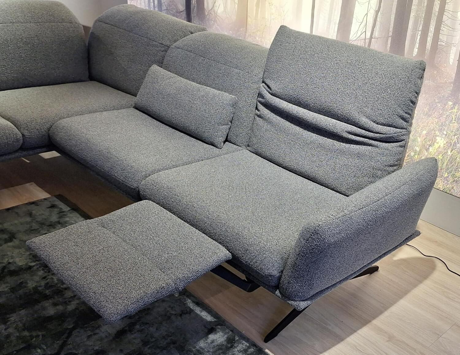 Koinor - Corner Sofa Calmo Fabric 13 Cosmo 97 Gray Metal Skids Powder Coated Black Matt With Manual Headrest Adjustment And Motorized Footrest Including 2 Cushions Without Decorative Cushions - 4