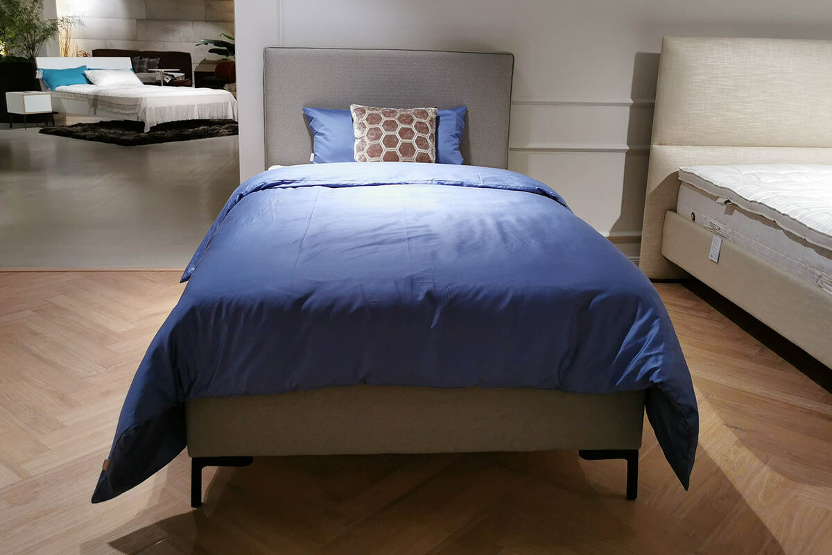 Treca Interiors - Boxspringbett Motorisiert Modern Stoff Sherlock Sel Grau Füße Schwarz mit Matratze - 6