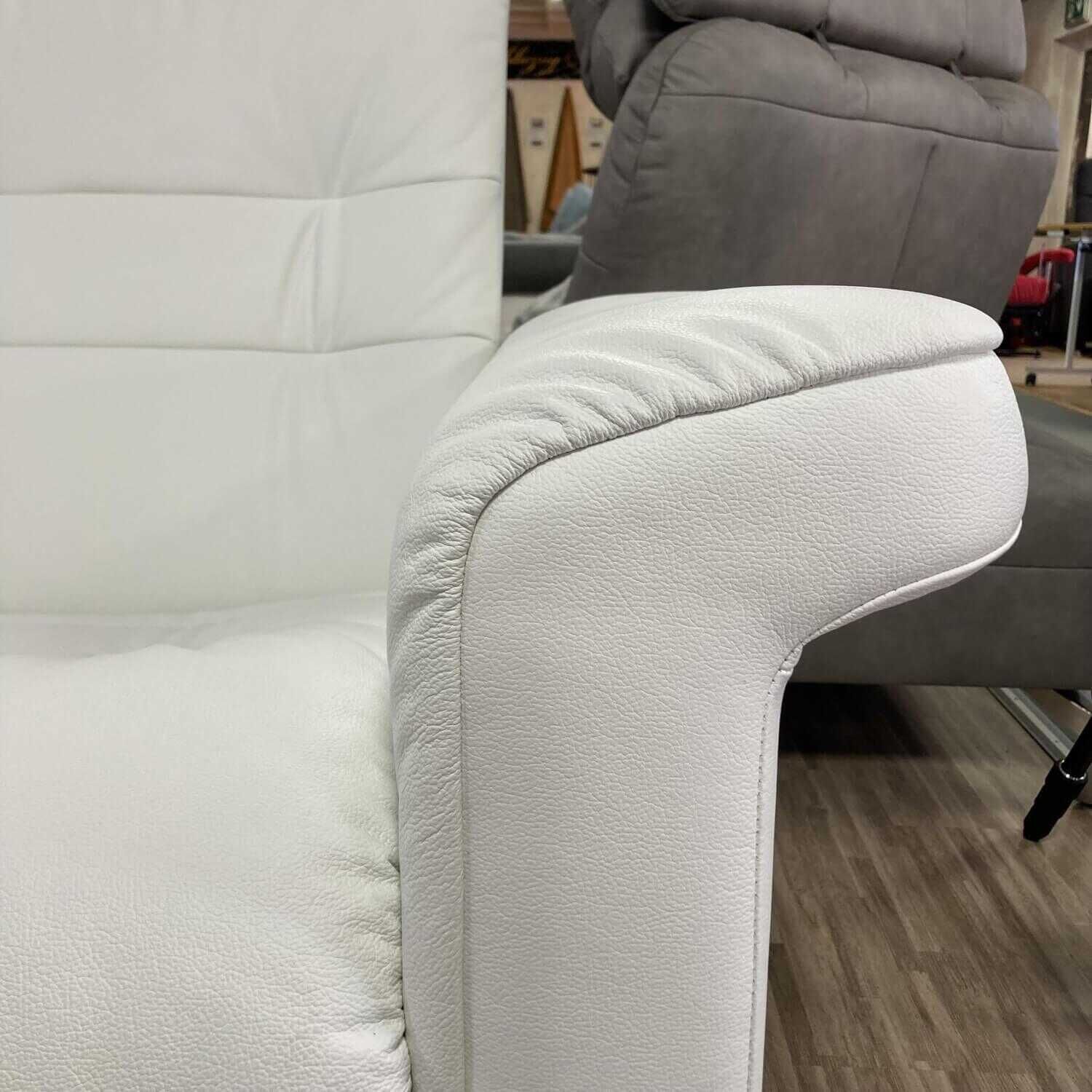 Sofa 2-Sitzer Saphire Leder Batick Snow Weiß M Niedrig mit Verstellung