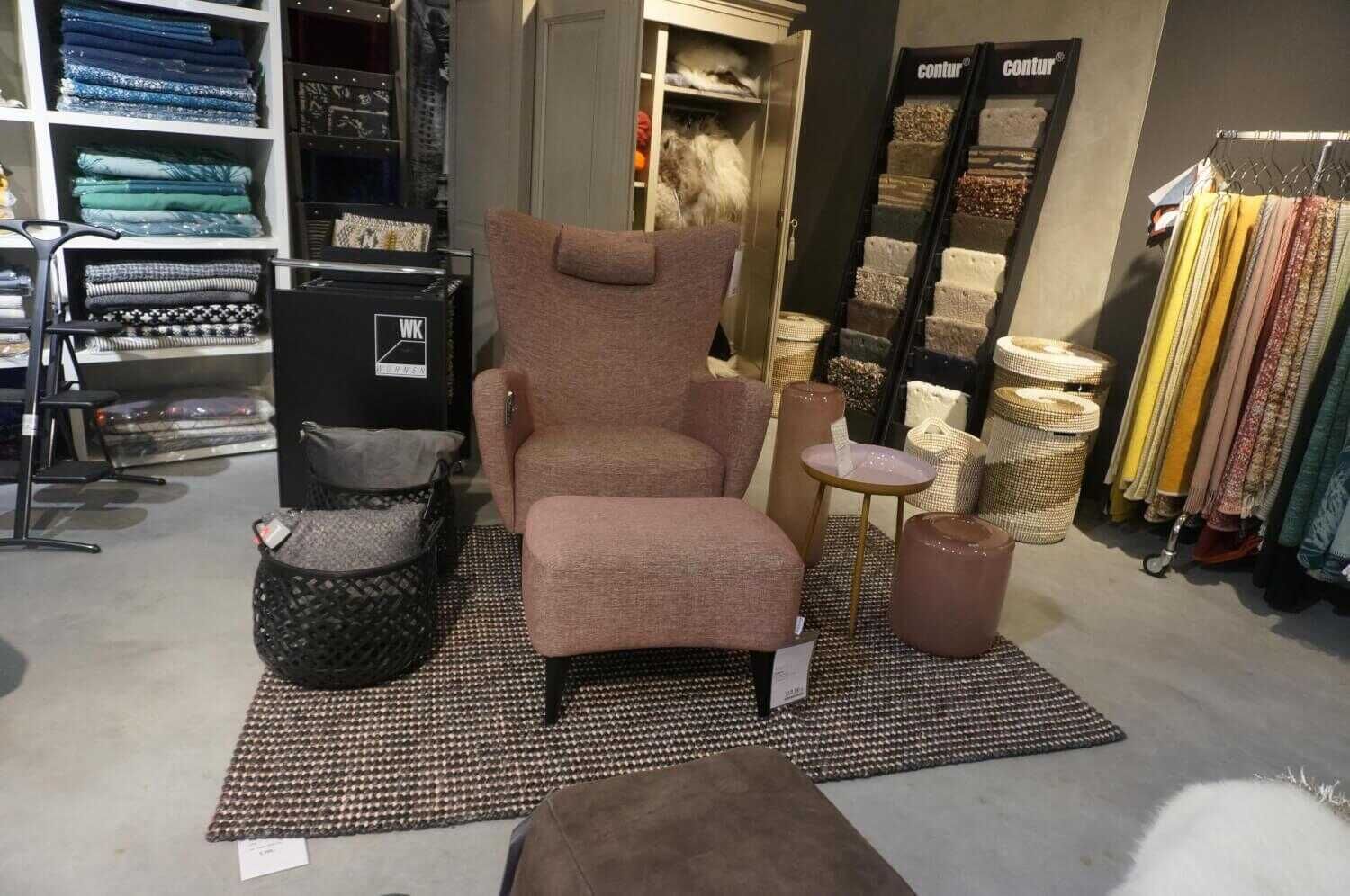 sits-sessel-elsa-stoff-rosa-mit-hocker-d9ea79088aab5cf625150908f Sits - Sessel Elsa Stoff Rosa mit Hocker - 2