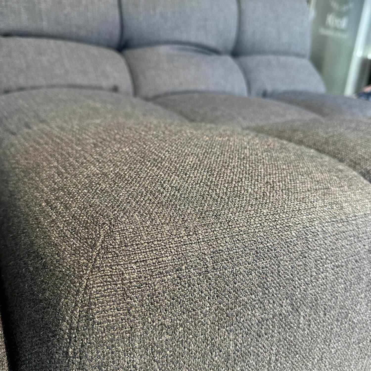 B&B Italia - Sofa Tufty Time Bezug Stoff Esopo Anthrazit Füße Schwarz - 5