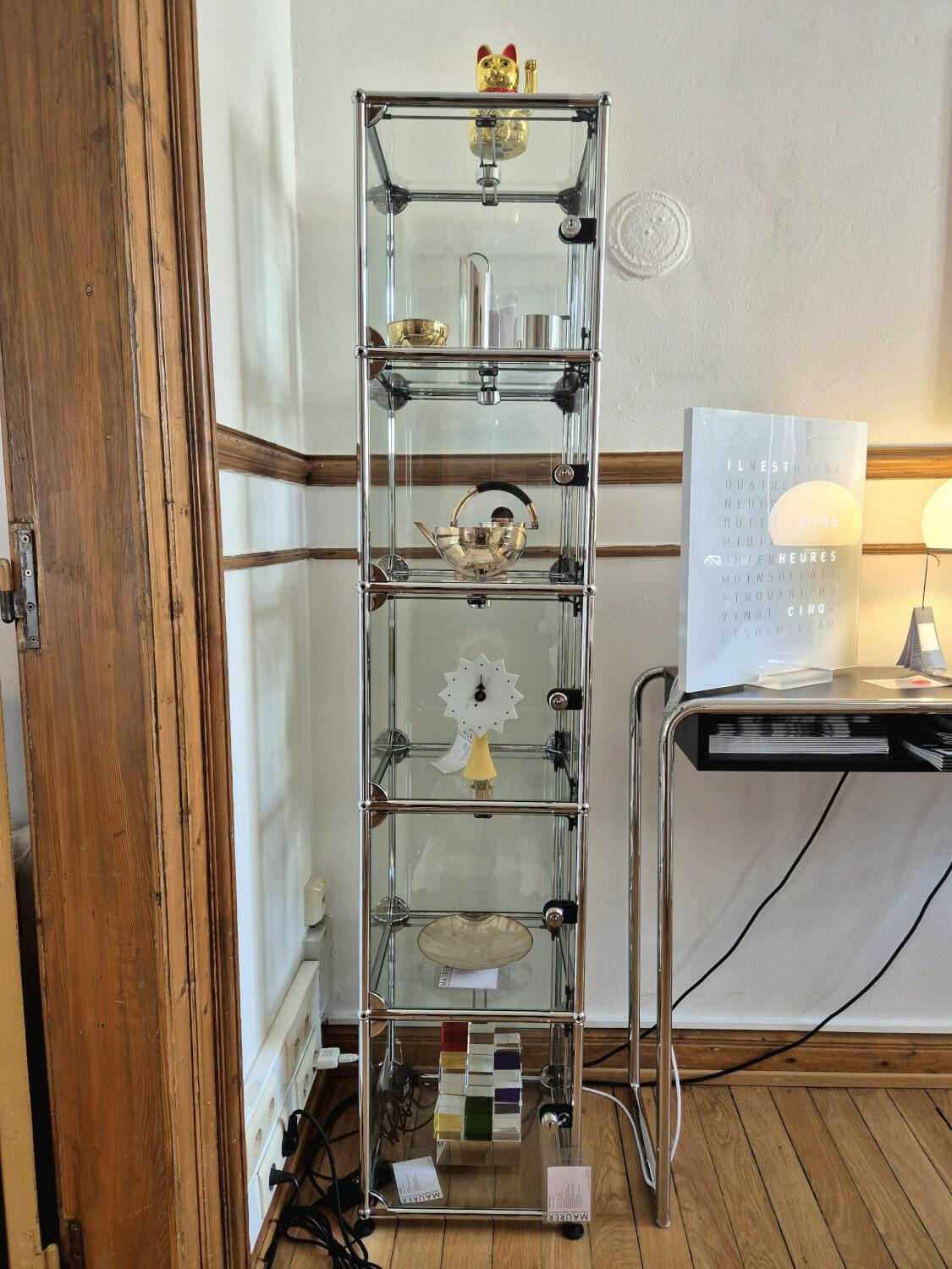 USM Haller - Vitrine Stahlgestell Korpus Glas - 3