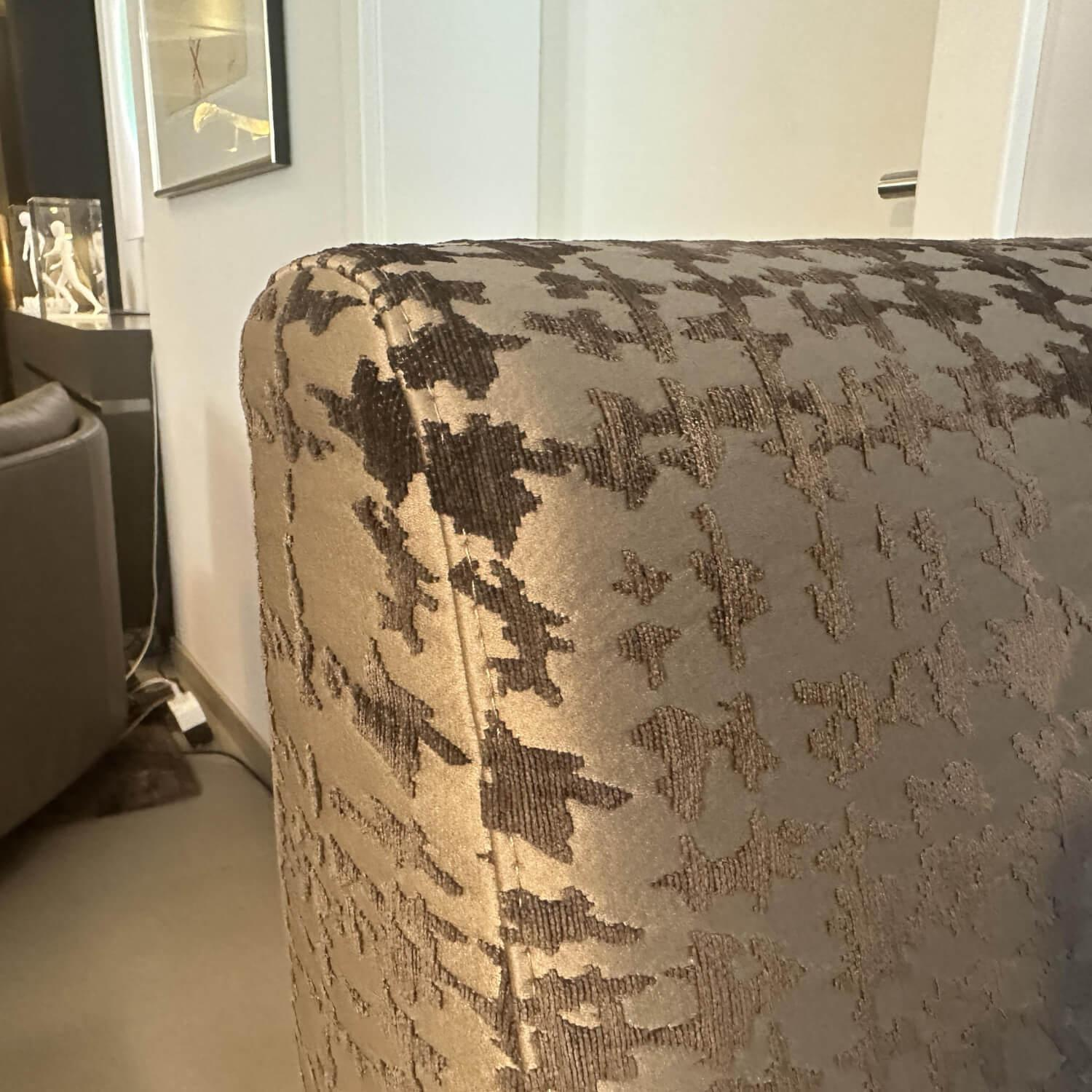 Bielefelder Werkstätten - Sitzbank Polo Dining Stoff Pisa Silber Grau Gestell Nussbaum - 2