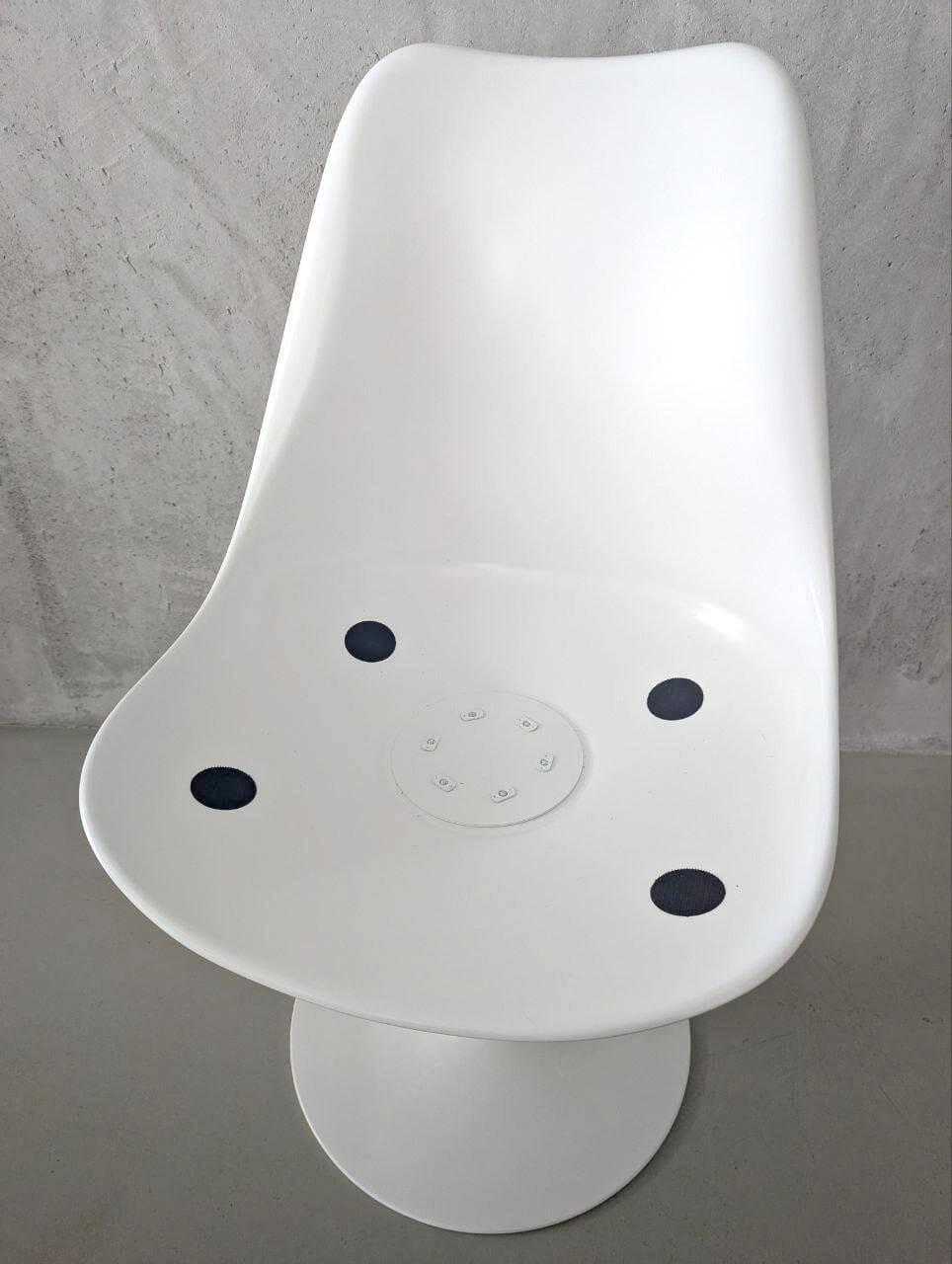 Knoll International - 6er-Set Tulip Armless Auflage Stoff Col.1401 Olive Grün Gestell Weiß Drehbar - 4