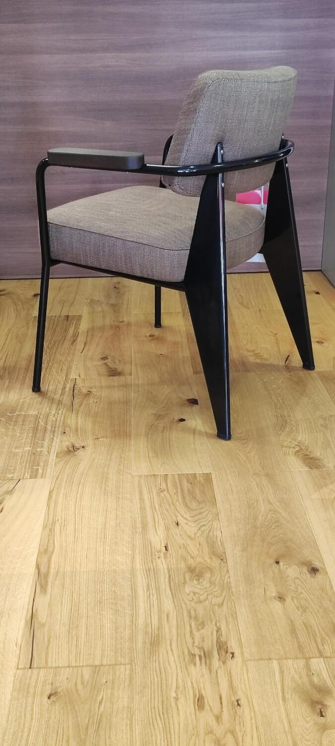 Vitra - Armlehnstuhl Fauteuil Direction Stoff Fifty Fifty 38 Cappucino Beige Gestell Metall Tiefschwarz - 2