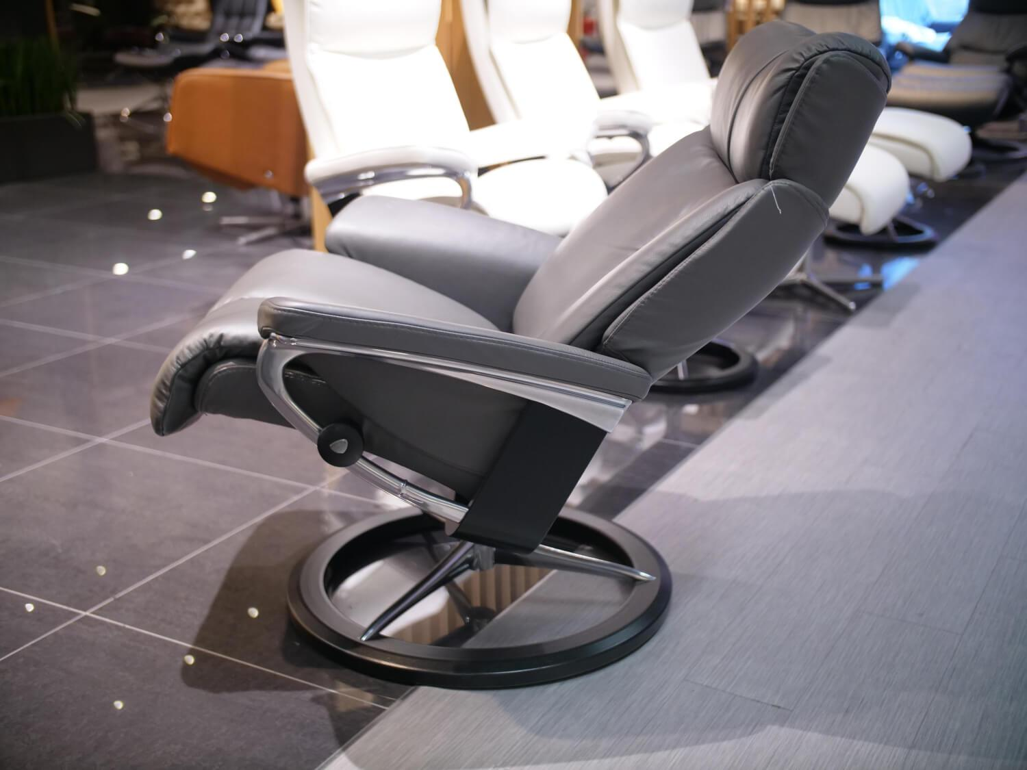Stressless - Sessel Mit Hocker Magic M Leder 094 Paloma 16 Dunkelgrau Untergestell Signature Metall Holzfarbe 05 Schwarz Gebeizt - 9