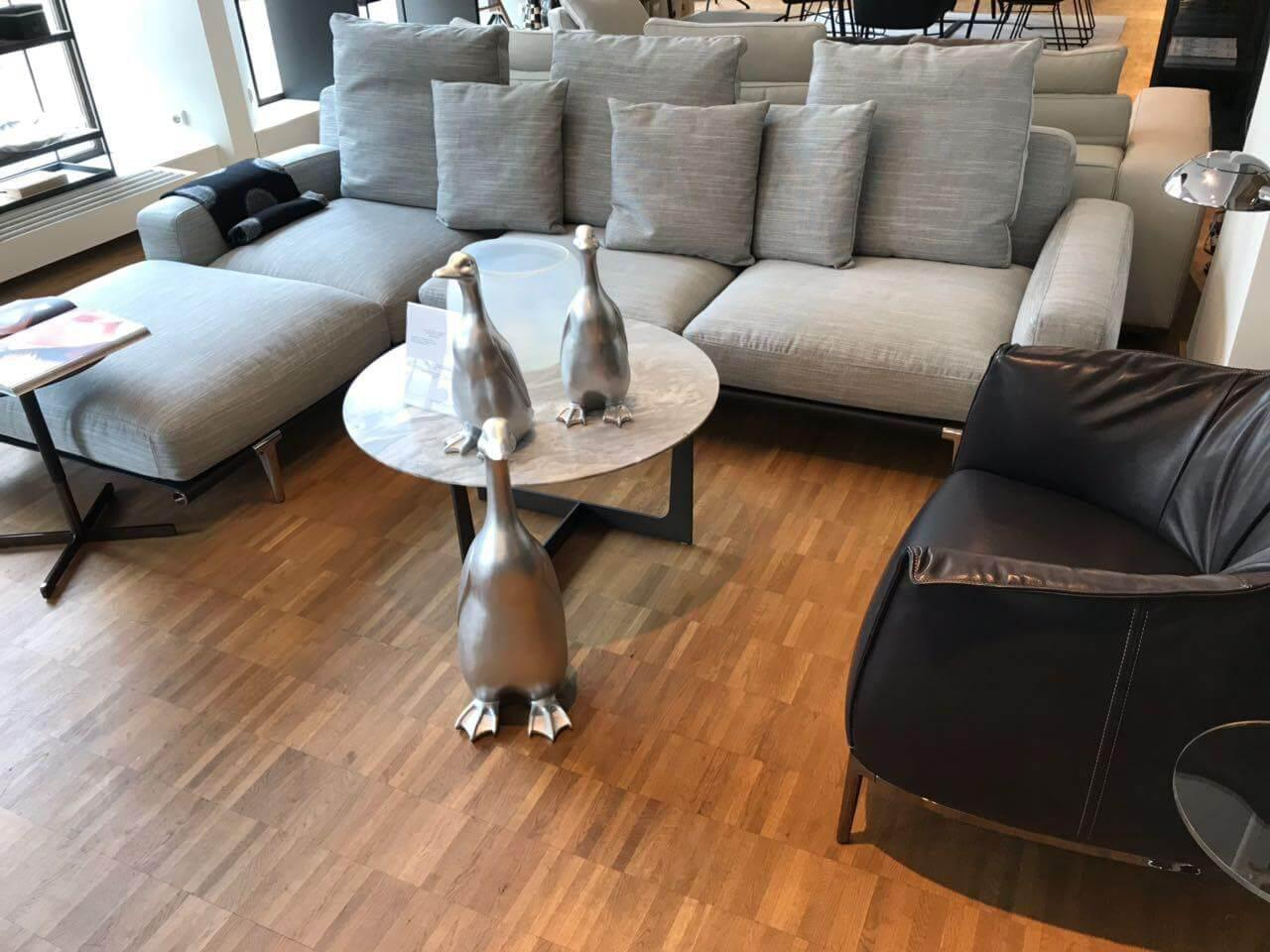 Poltrona Frau - Ecksofa Let It Be Stoff Gange AA2 Grau Gestell Leder SC 20 Inchiostro Schwarz Füße Metall - 2