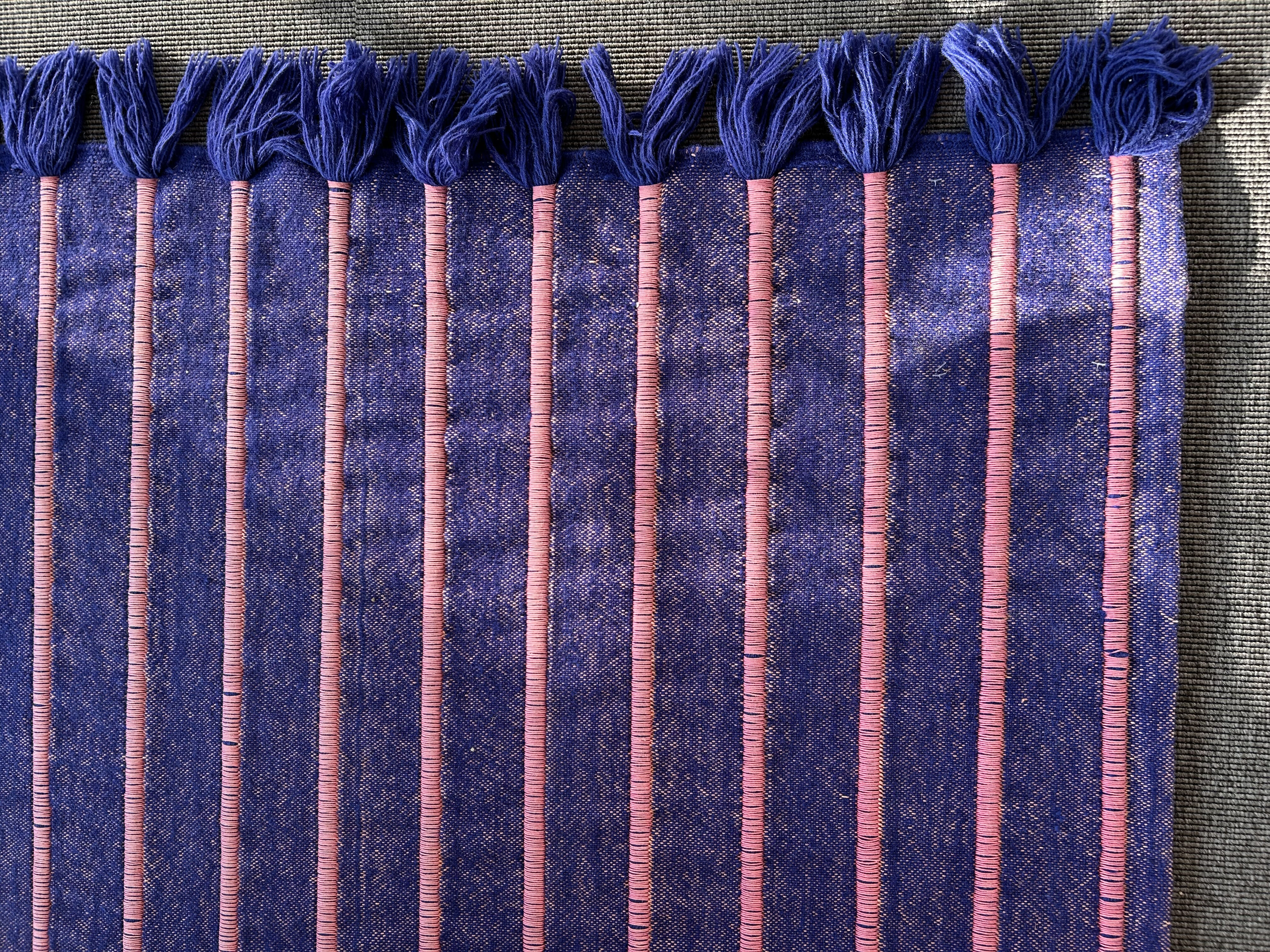 Reuber Henning - Teppich RIB Medium Blue Pink Blau Rosa Neuseelandwolle Und Baumwolle Handgewebt 200x300 - 4