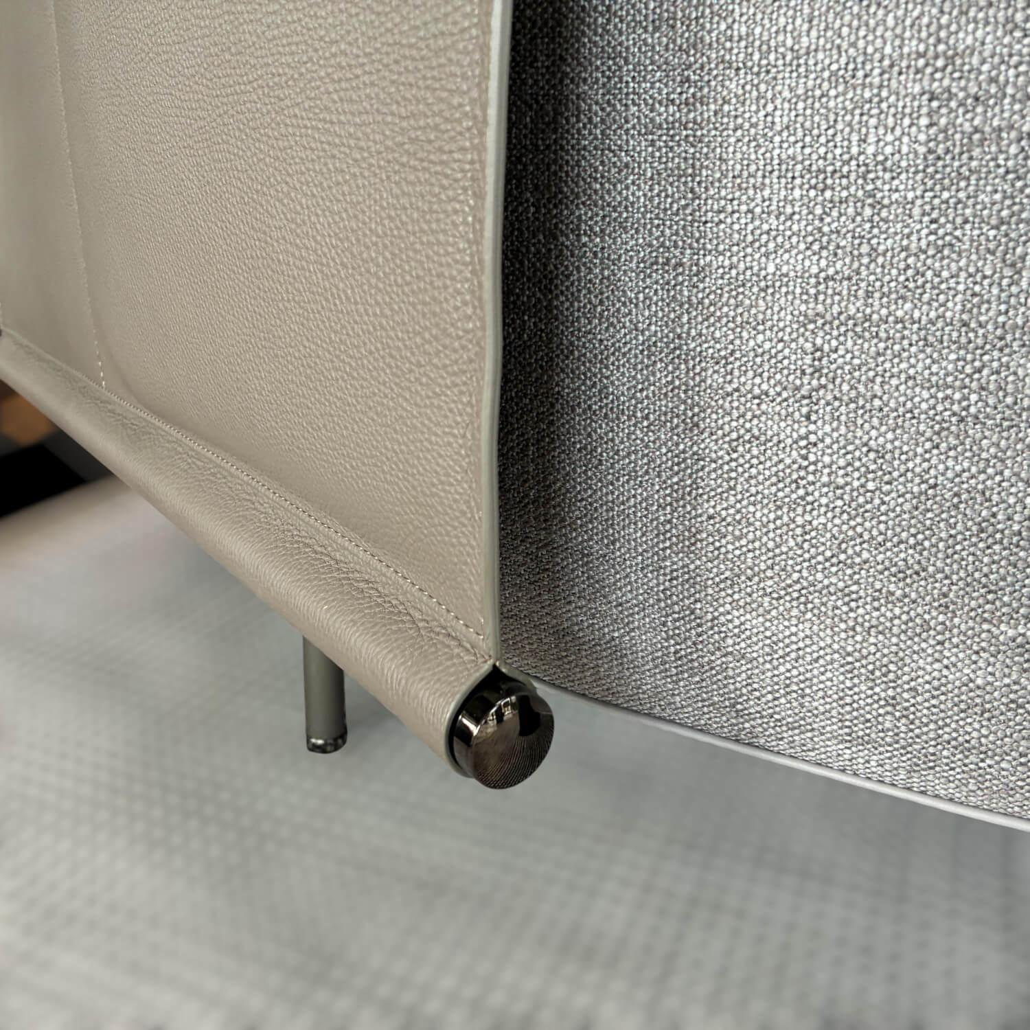 Minotti - Sofa Torii Low Schräges Sofa Stoff Dry Agento Braun-Grau Abgewinkelt Mit Ablage aus Marmor Stoff Braun-Grau Leder Grün-Braun - 4