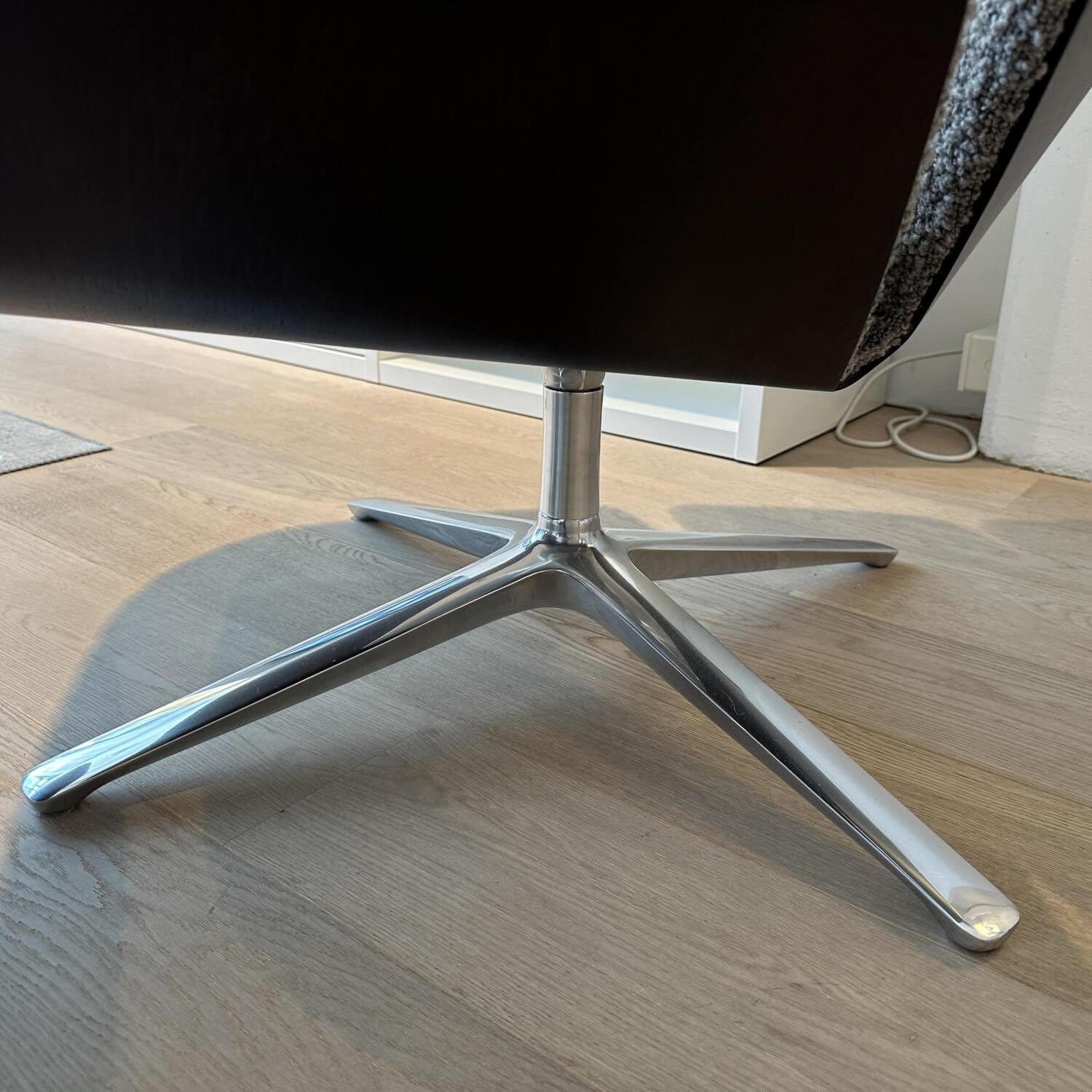 COR - Drehsessel Shrimp Mit Hocker Stoff 14002 Hellgrau Holzschale Eiche Braun D73 - 6
