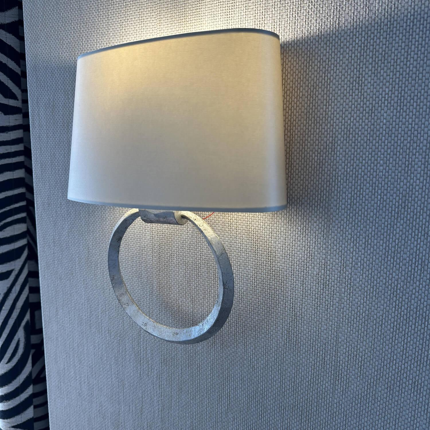 Porta Romana - Wandleuchte Ring Wall Light Schirm Leinen Creme Gestell Metall Silber - 2