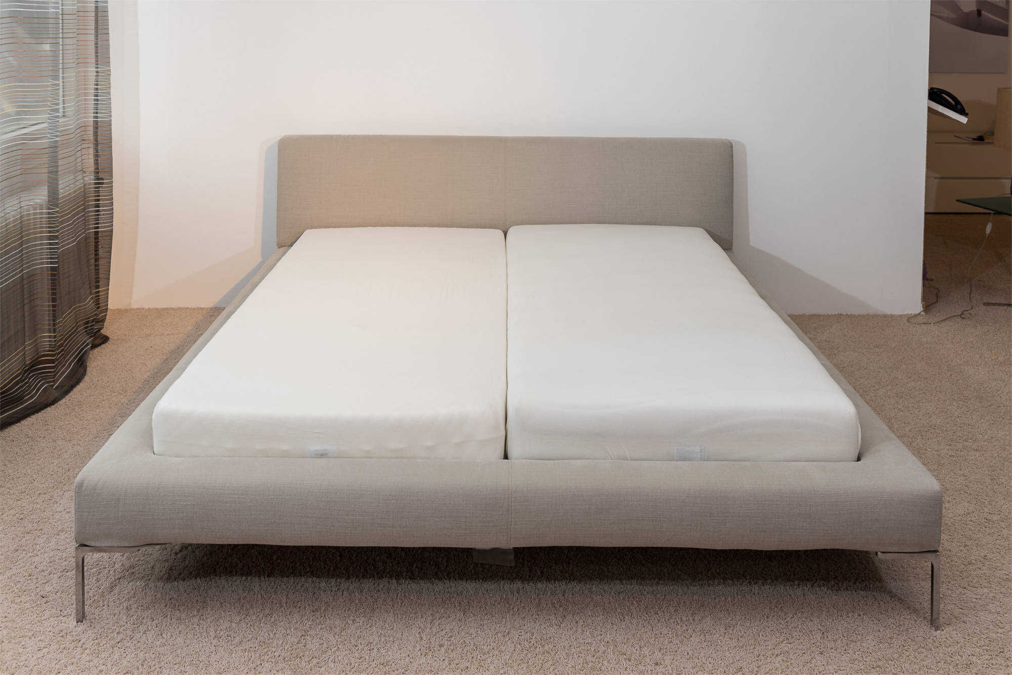 180209-MOEBELFIRST-BRAUM-BAD-HOMBURG-0071 B&B Italia - Bett Charles in Beige-Grau - 4