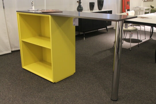 Piure - Highboard Line Mattlack Lemon Gelb Arbeitsplatte Mit Fuß Und Sichtrückwand - 1