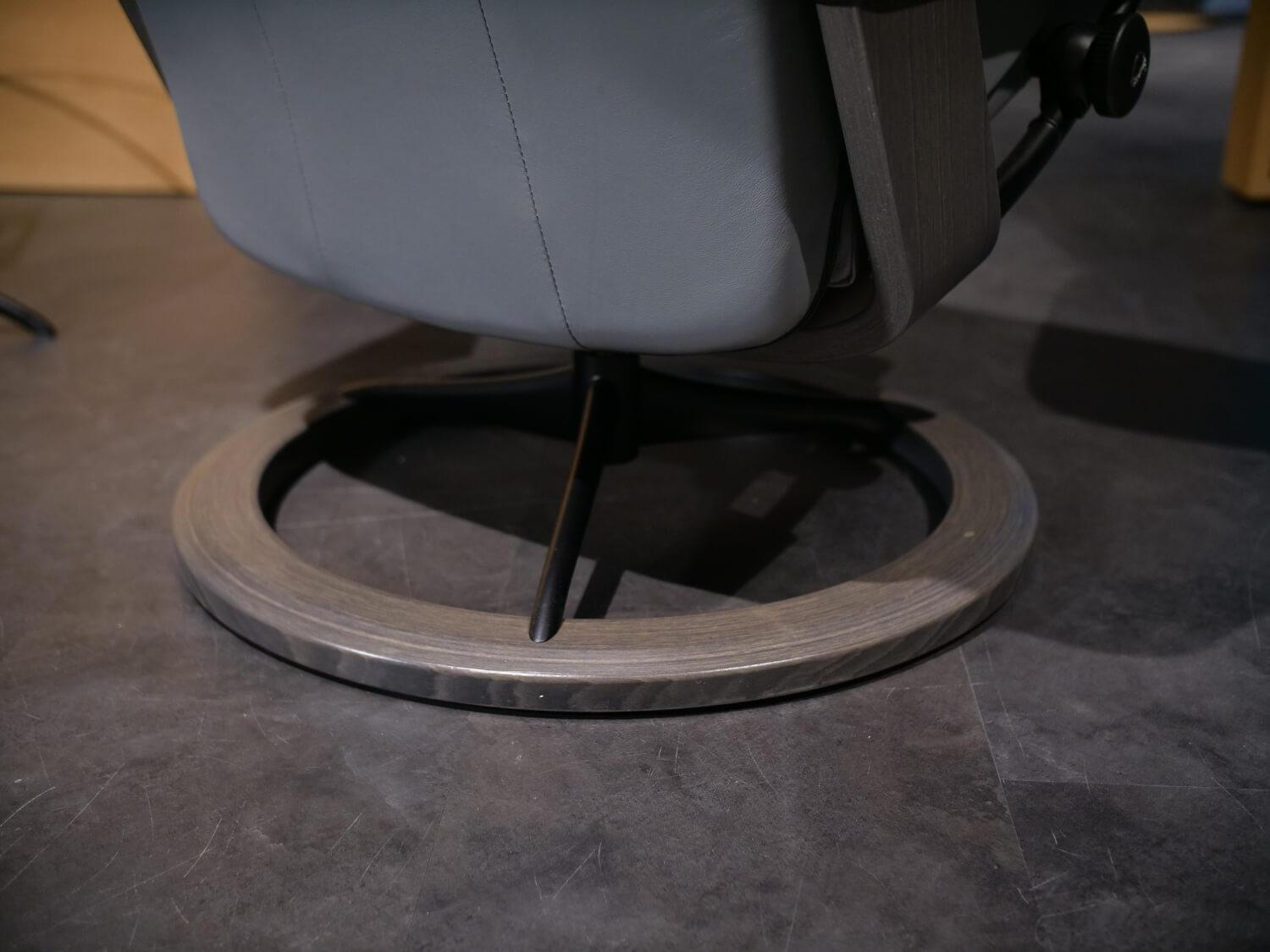 Stressless - Sessel Mayfair M Mit Hocker Bezug Leder Paloma 17 Neutral Grau Gestell Signature Matt Schwarz Holz Grau - 5