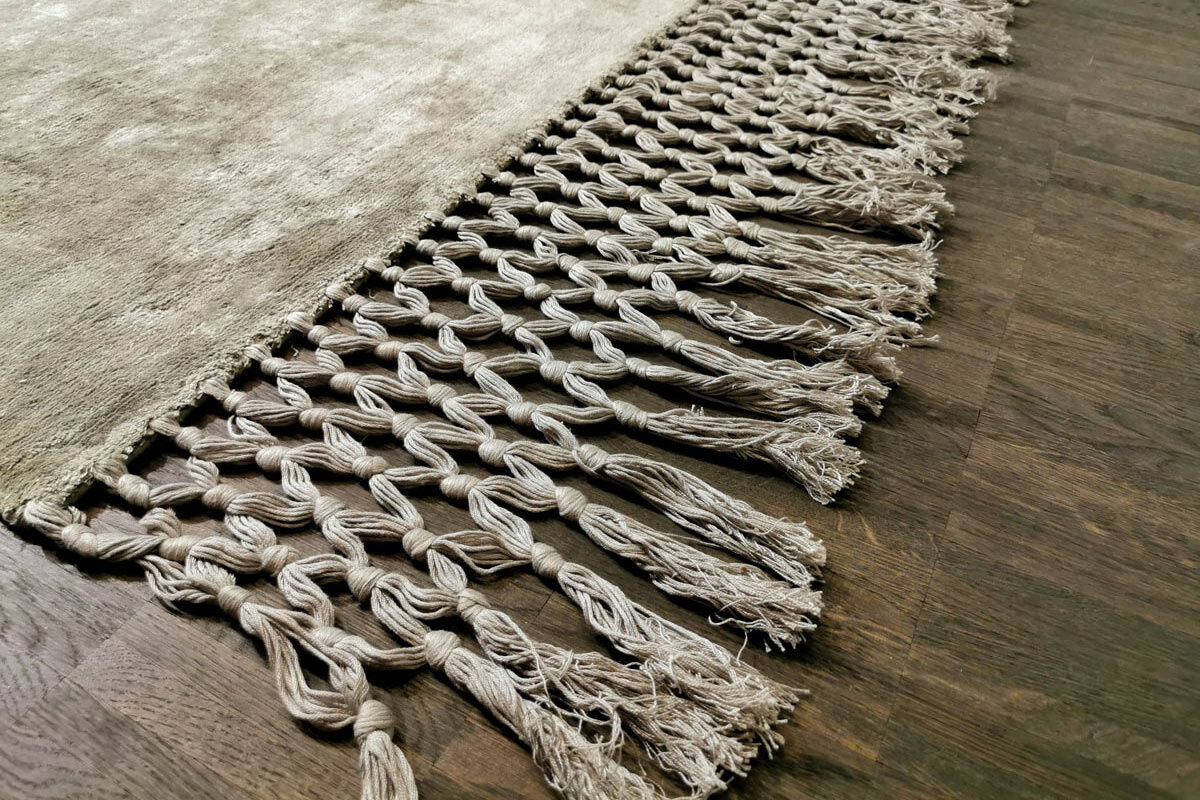 Baxter - Teppich Fringes 400x300 Bambusseide Jadegrün Fransen Hellgrau - 2