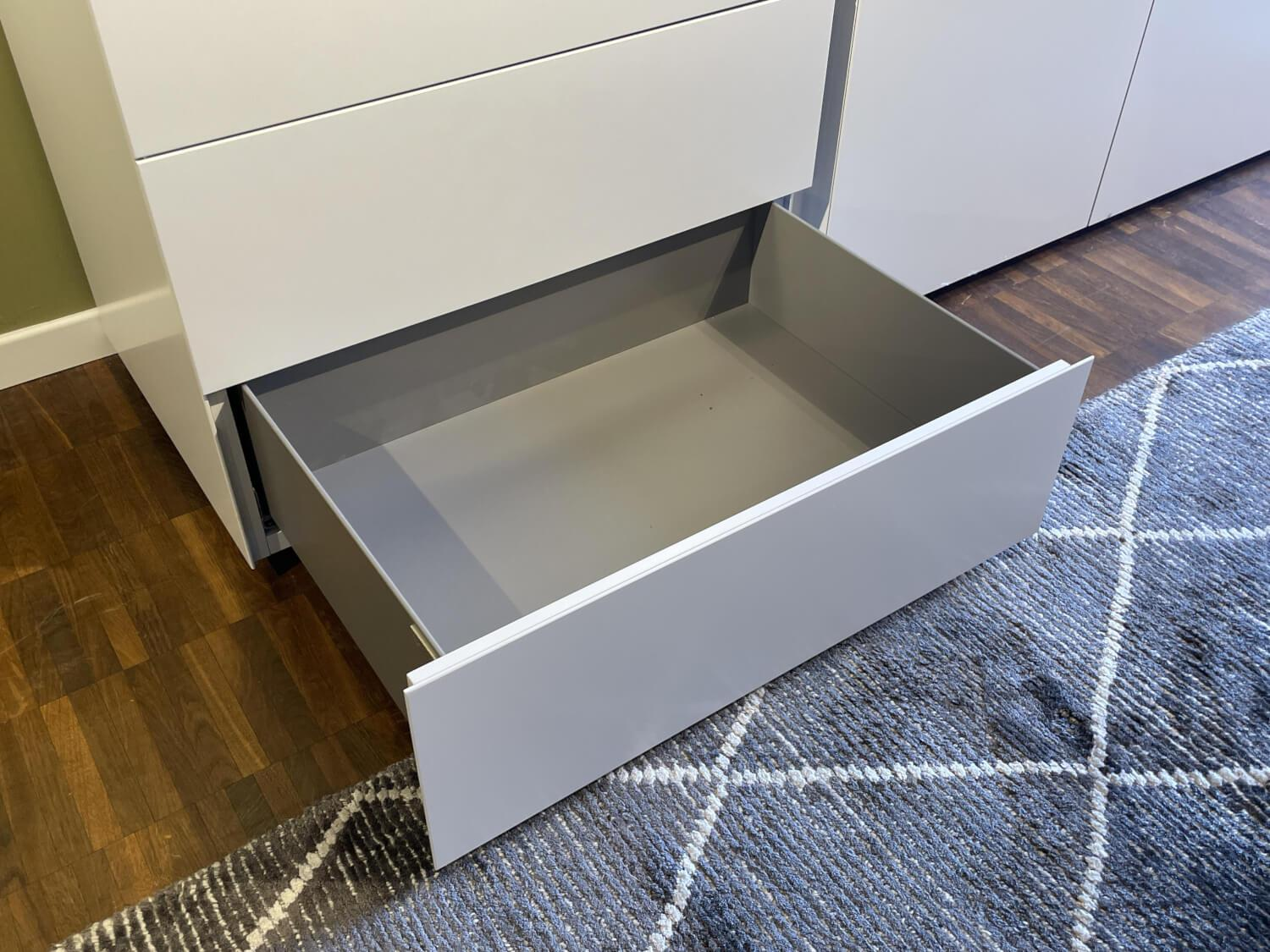 Interlübke - Sideboard Jorel Lack M14 Platin Grau Abdeckplatte Glas Matt Platin Grau - 3