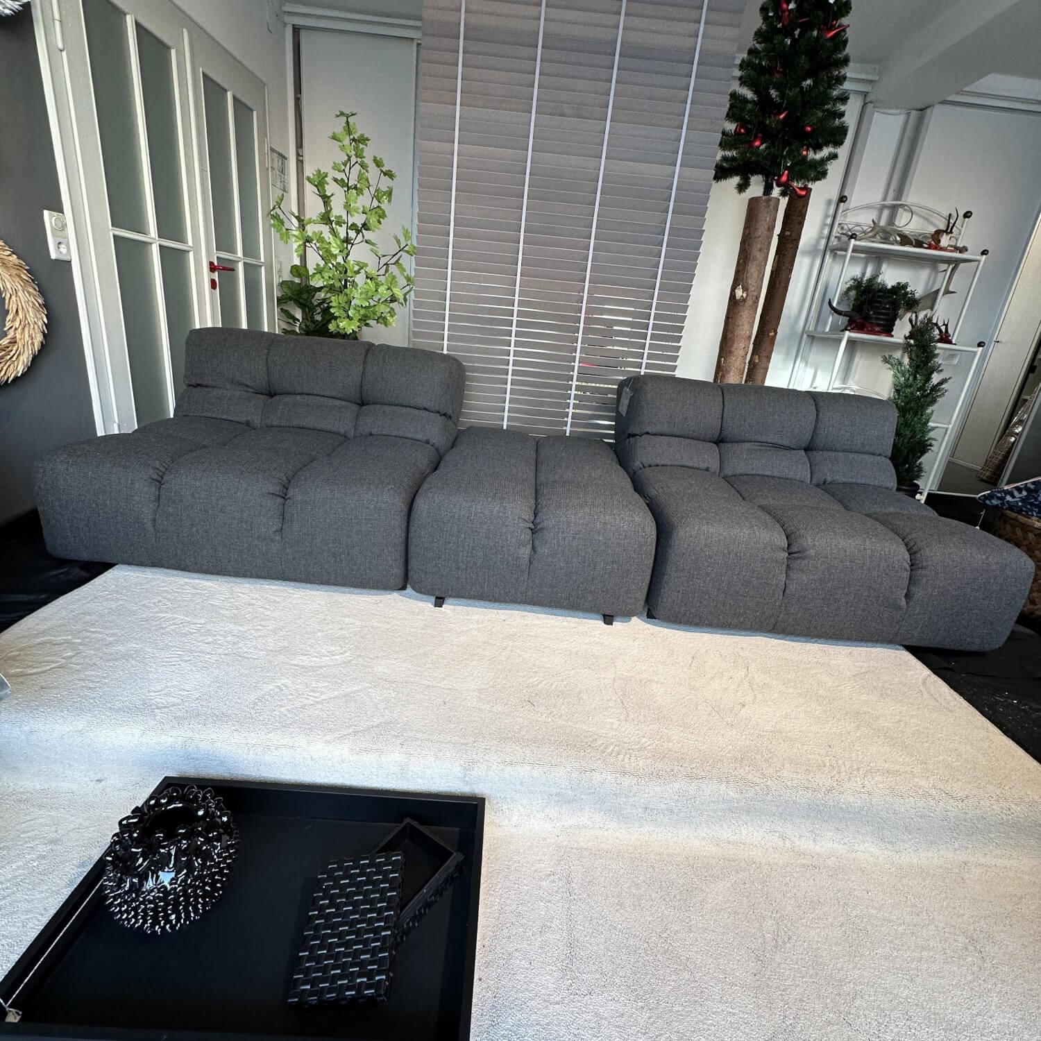 B&B Italia - Sofa Tufty Time Bezug Stoff Esopo Anthrazit Füße Schwarz - 2