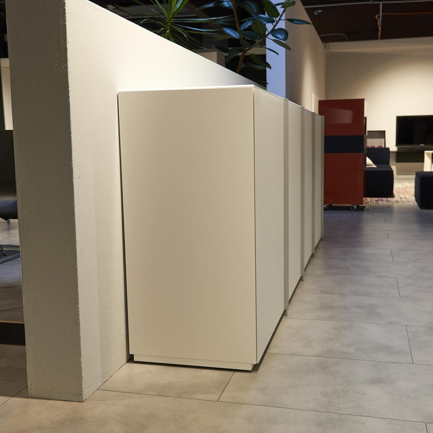 Kettnaker - Sideboard Alea Lack Weiß Front Und Abdeckplatte Glas Matt Weiß Griffe Alu Matt - 9
