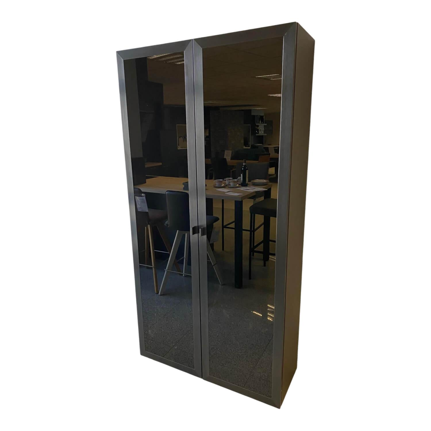 Häcker - Vitrine Modell AV 2135 Schwarz Metalllack Innen Lichtgrau - 1