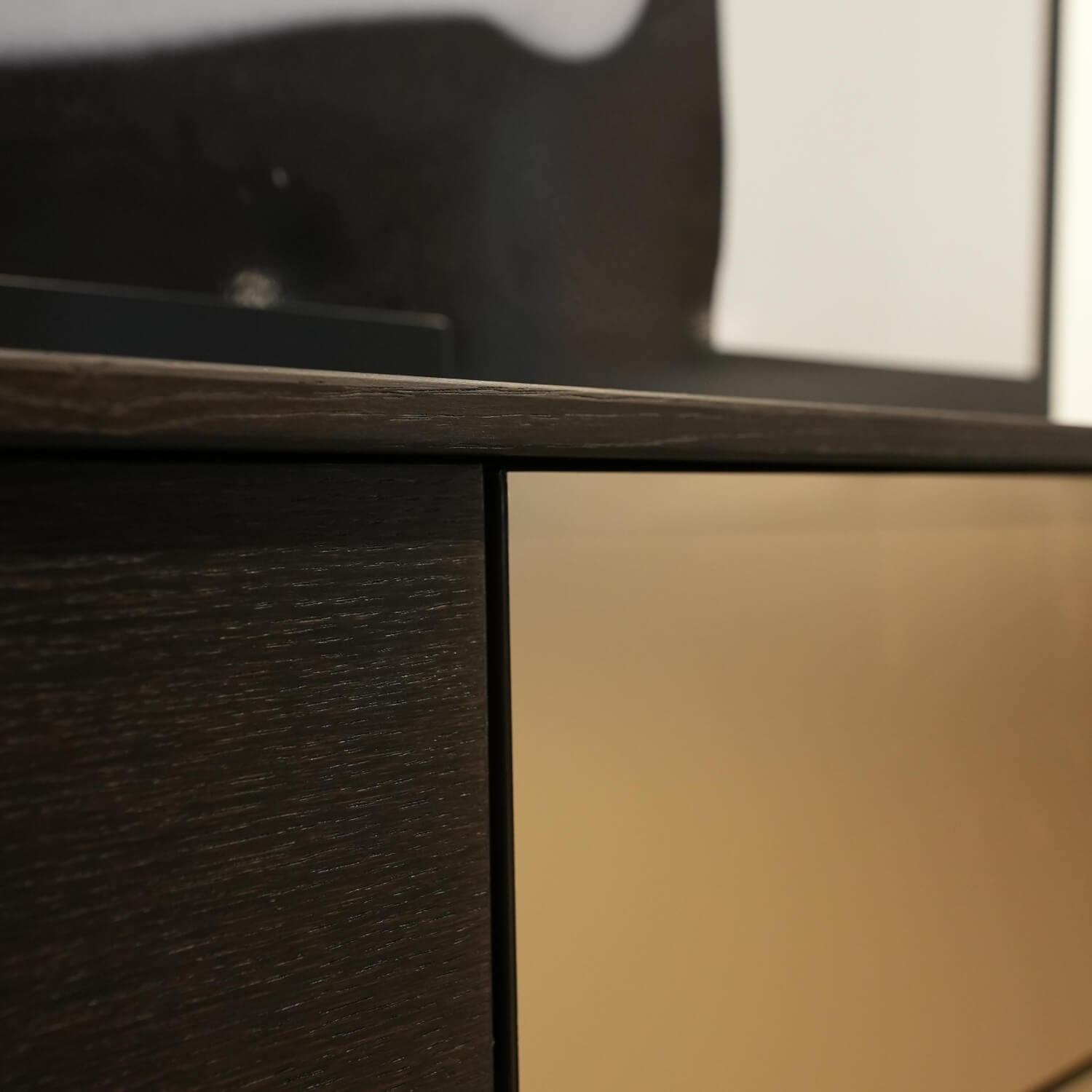 Gwinner - Wohnwand Bera Eiche Satin Terra Schwarz Gold Inklusive Couchtisch - 12