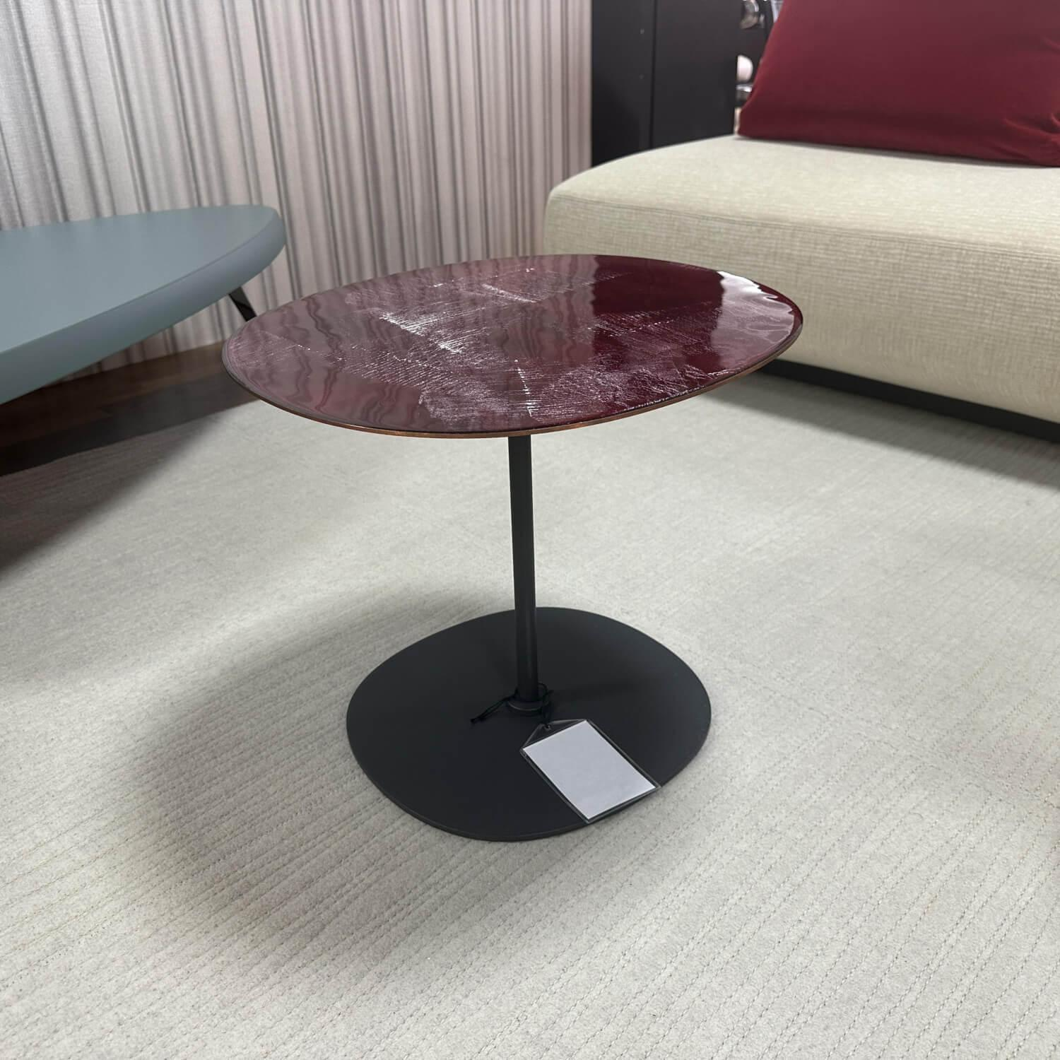 Paola Lenti - Beistelltisch Strap Platte Kupfer Emailliert Flux Ruby Rot Gestell Metall ME021 Grafite Grau Lackiert - 2