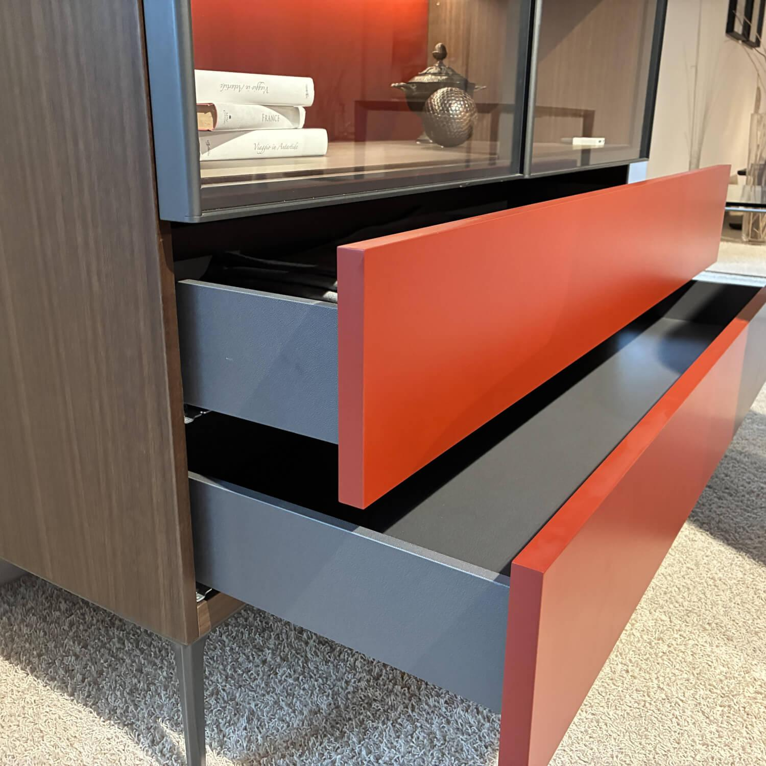 Molteni & C - Highboard 505 UP Korpus Lack Eukalyptus Braun Front Und Rückwand Lack Rubinrot Rot - 2