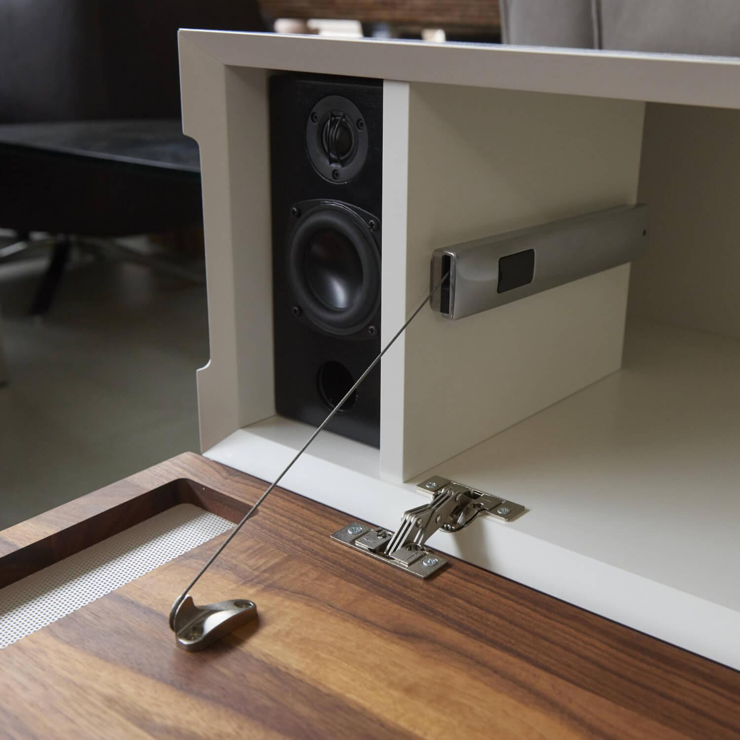 Pönnighaus - Sound-Lowboard Holz Weiß Gestell Metall - 6