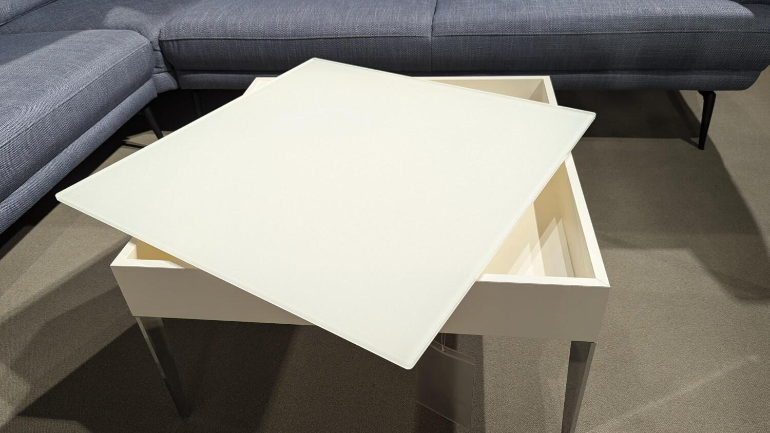 Ronald Schmitt Design - Couchtisch Wega Platte Glas Optwhite Weiß Nanostr Unterlackiert RAL 9010 Korpus MDF Sandfarbig 4 Fußgestell HGL Chrom - 3