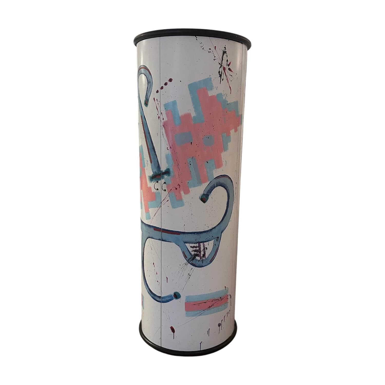 Eigene Herstellung - Kleiderschrank Weiß Mit Graffiti Design Und Ablagefach Füße Rollen Schwarz - 1