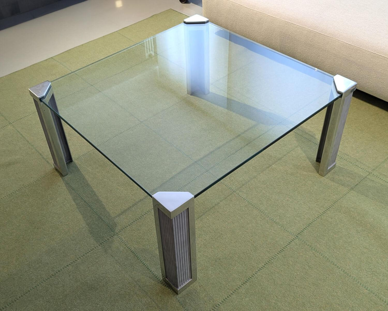 Ghyczy - Couchtisch T14 Glasplatte Klar Gestell Aluminium Teilweise Poliert - 4