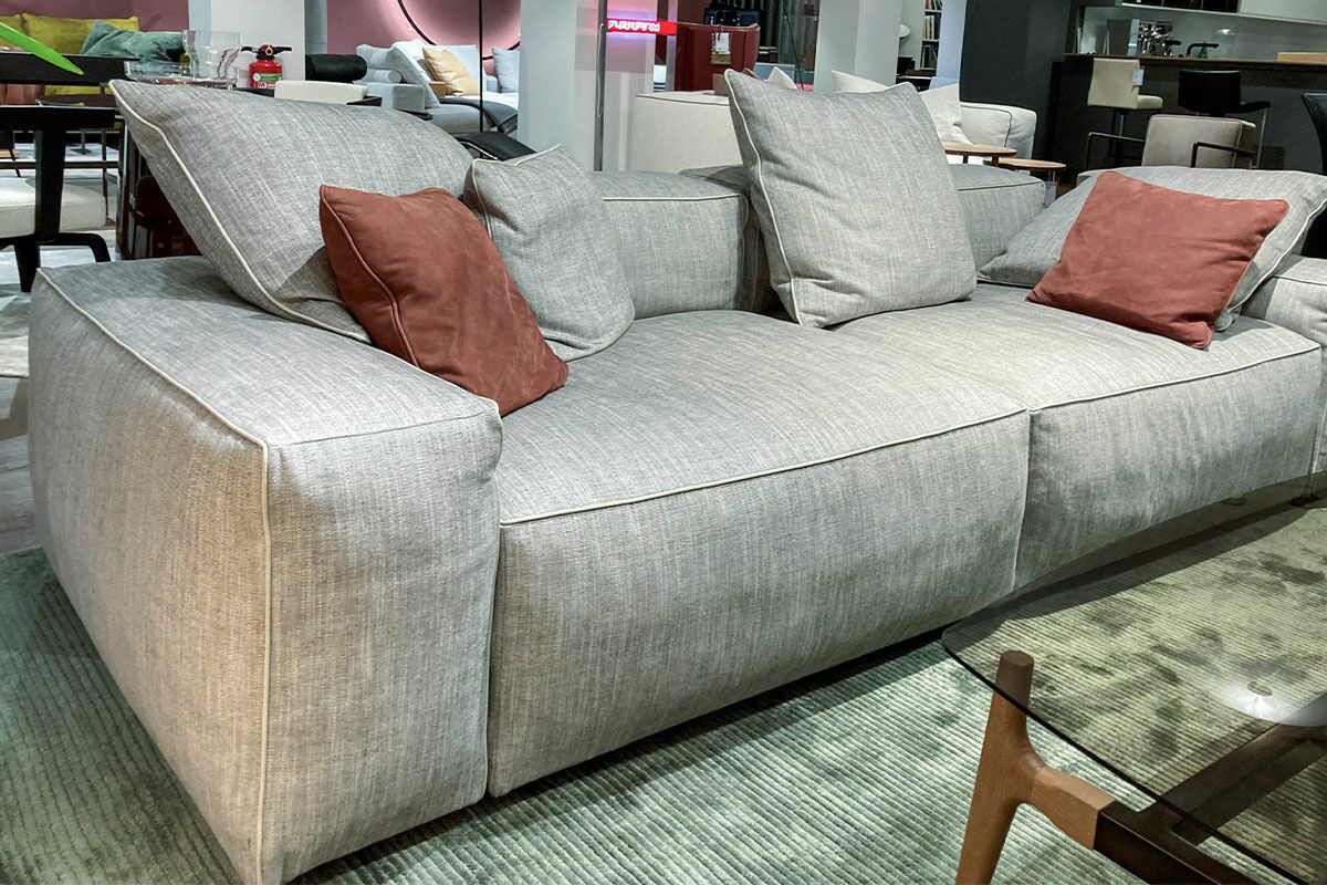 Marelli - Sofa Gary Stoff Grau Mit Lederkissen Keder Braun - 2