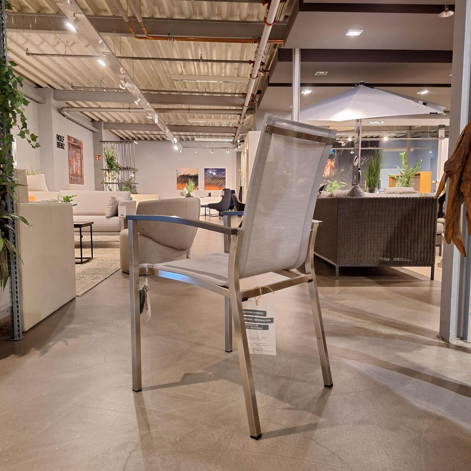 Stern - Set of 8 stacking armchairs Evoee Cover textile silver Frame stainless steel Armrests aluminum anthracite - 3