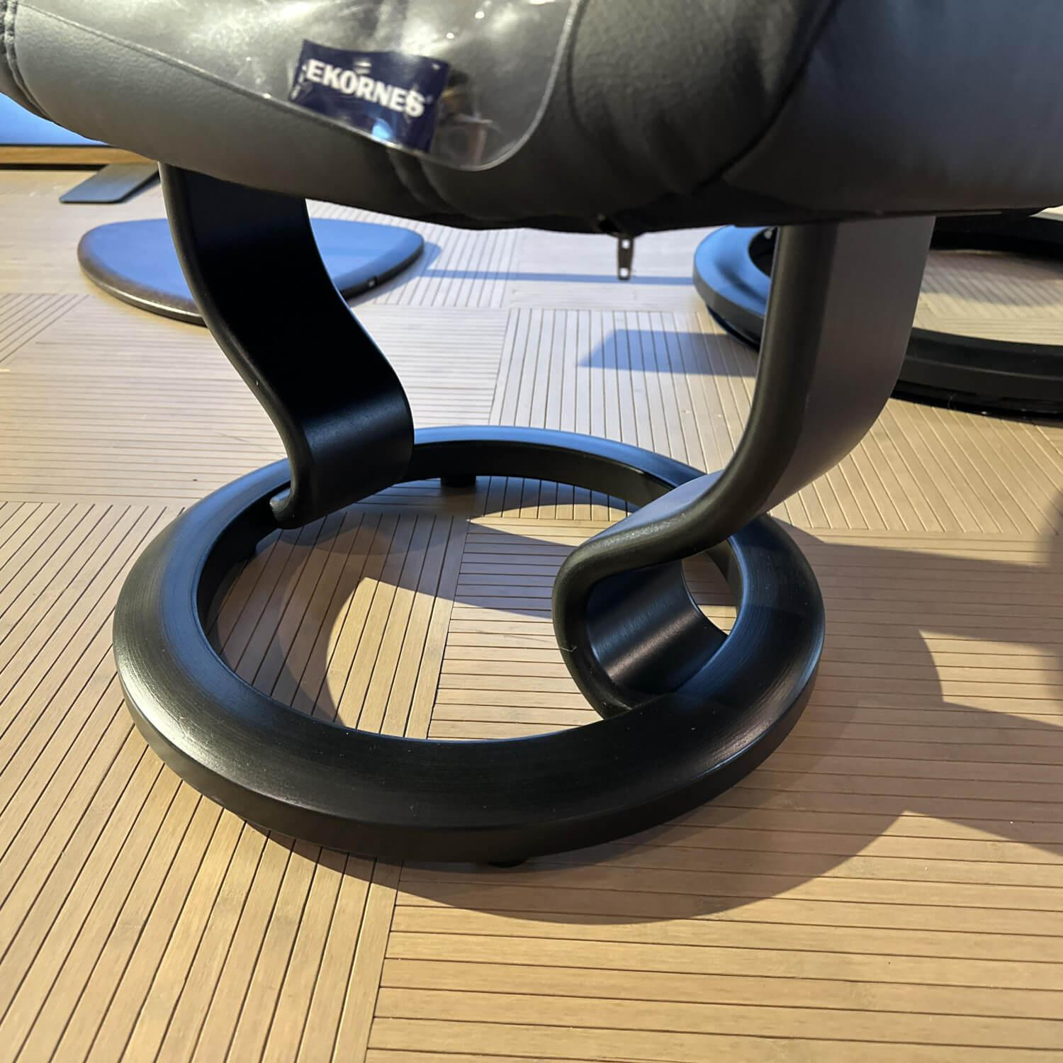 Stressless - Sessel Consul M Leder 093 Batick 19 Black Schwarz Gestell Classic Holz 05 Schwarz Gebeizt Mit Hocker - 5