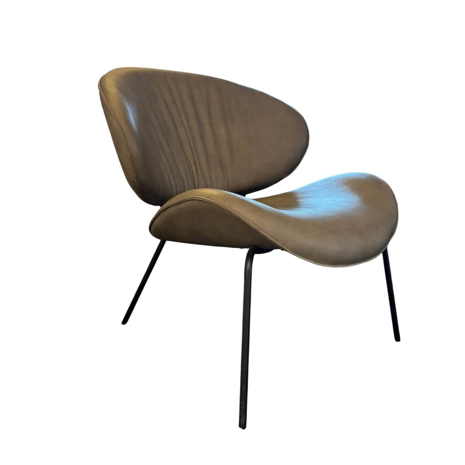 KFF - Sessel Alvaro Lounge Leder Couro 327 taupe Grau Beige Gestell Metall Struktur Schwarz - 1