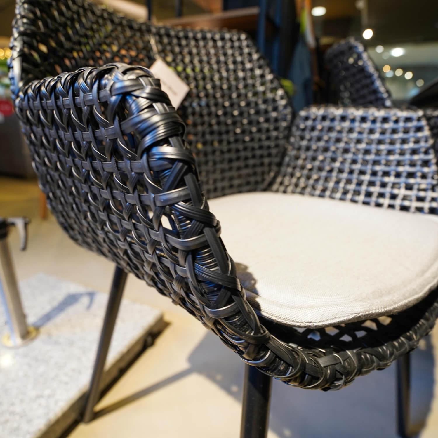 Esstisch Pure Tischplatte Keramik Nero Black Gestell Alu Pulverbeschichtet Light Grey Ohne Stühle