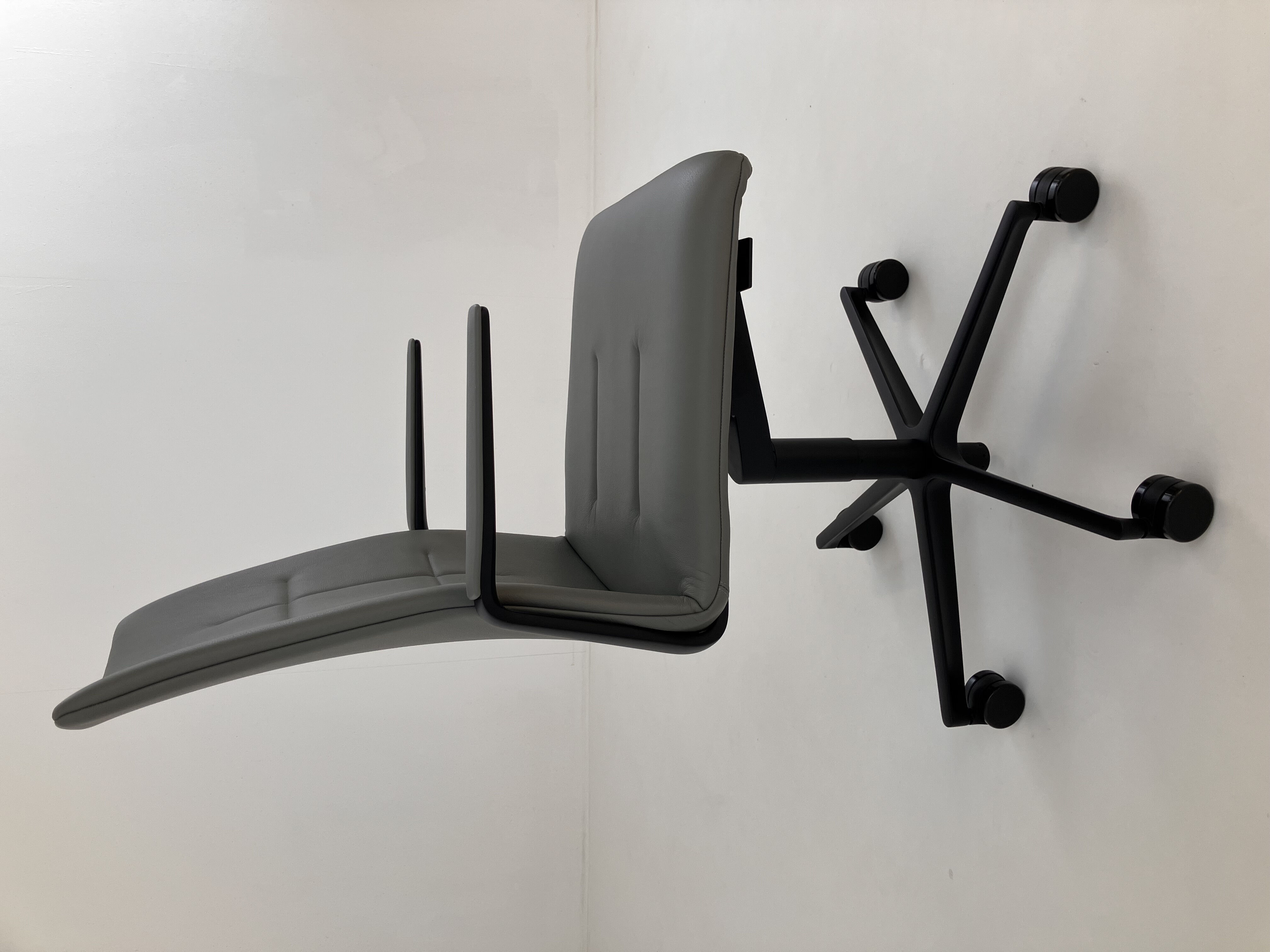 Walter Knoll - Drehstuhl Leadchair Evo Leder Congress 1440 MarramGrau Gestell Schwarz Matt Pulverbeschichtet - 7