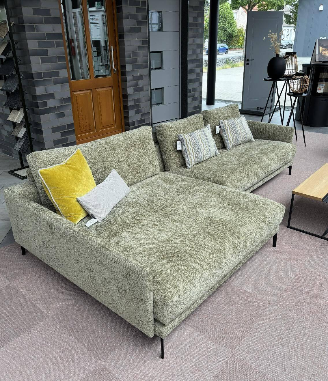 Violetta - Ecksofa Jolina Stoff 50/30 Sage Bissau Grün mit 3 Rückenkissen - 2