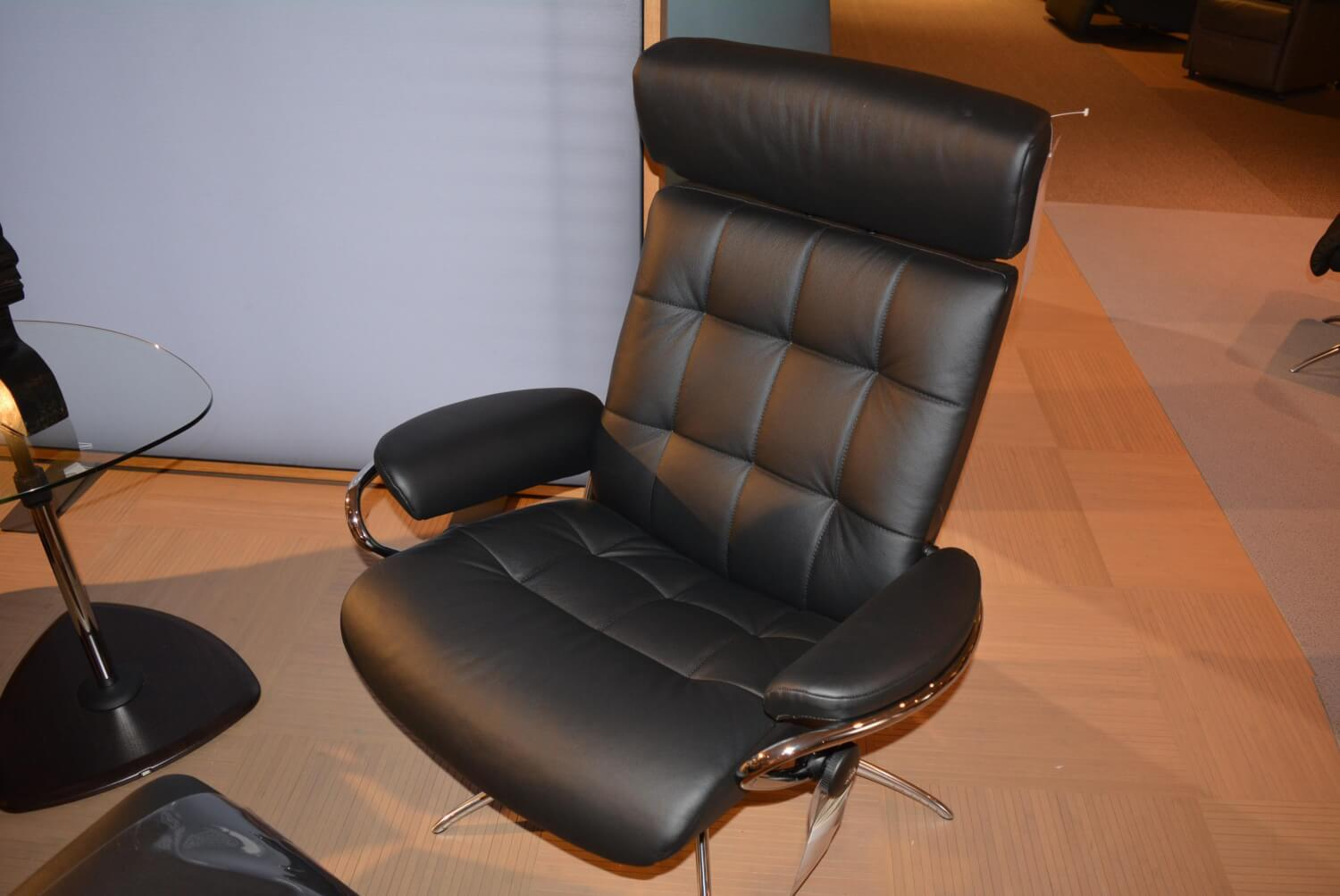 Stressless - Sessel London M Leder Paloma Black verstellbare Kopfstütze mit Hocker - 5