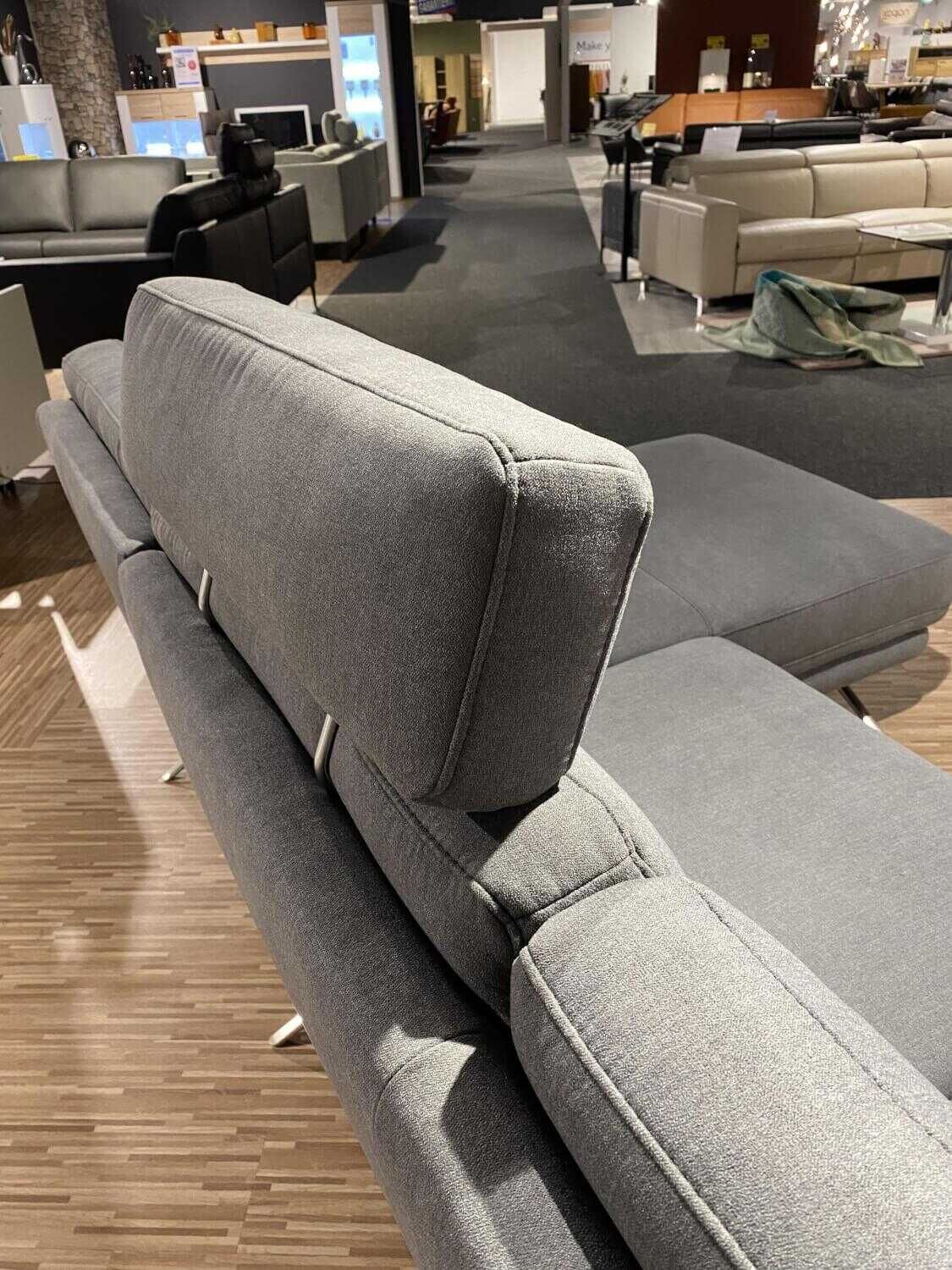 Steinpol - Ecksofa Angelo Stoff Olympia Clean Grau mit Kopfstütze - 15